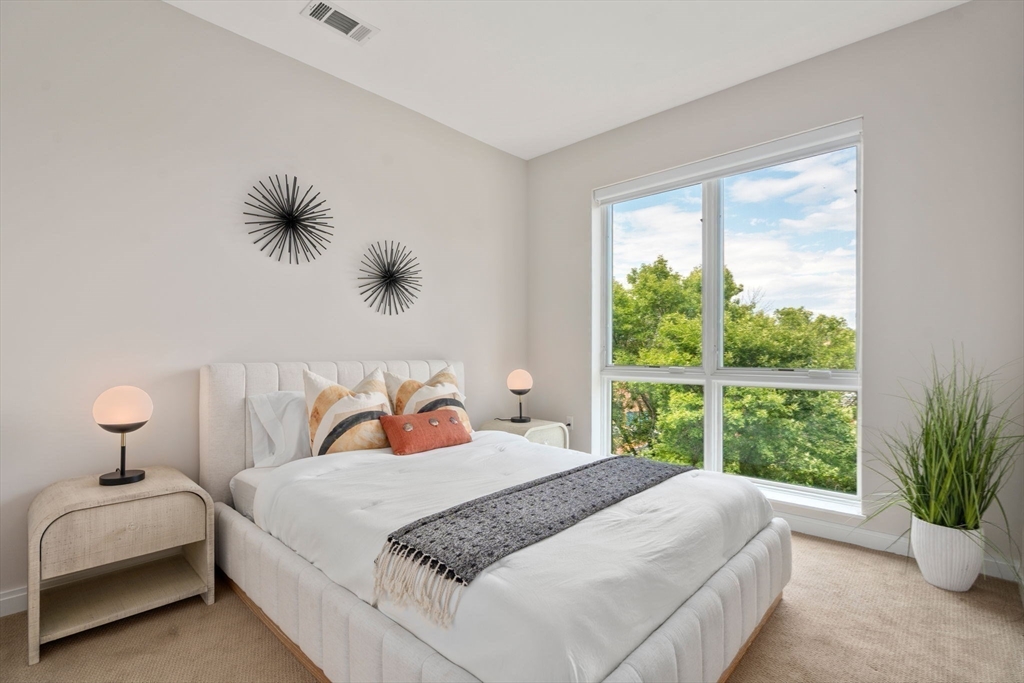 Boston, Massachusetts, 02130, United States, 2 Bedrooms Bedrooms, ,2 BathroomsBathrooms,Residential,For Sale,1940370