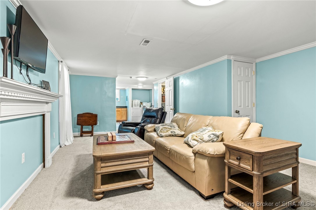 Jeffersonville, Indiana, 47130, United States, 4 Bedrooms Bedrooms, ,4 BathroomsBathrooms,Residential,For Sale,1897686