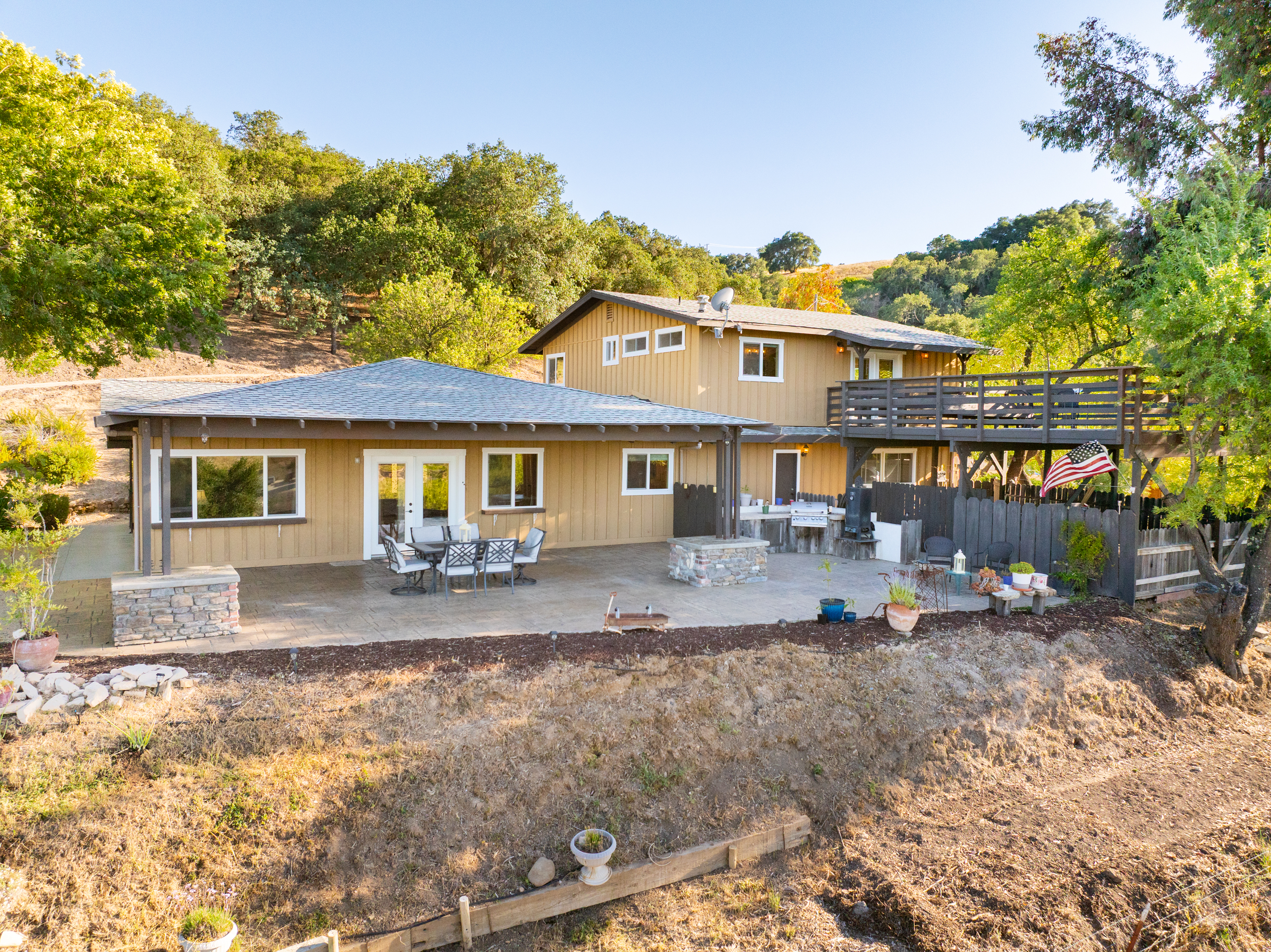  1745 Adelaida Road - 物件實景