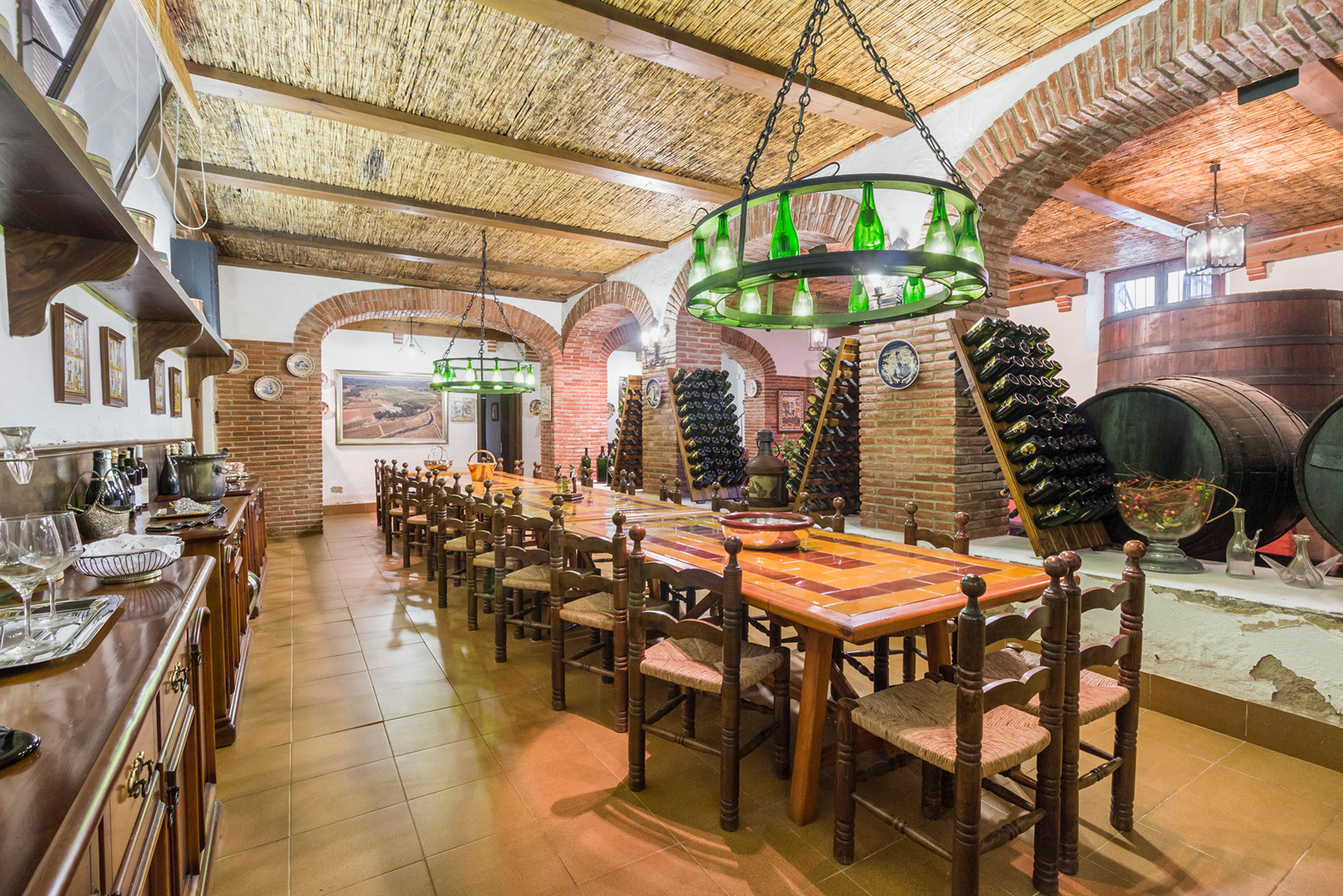  Historic Winery Estate with Vineyards in Penedes for Sale - 物件實景