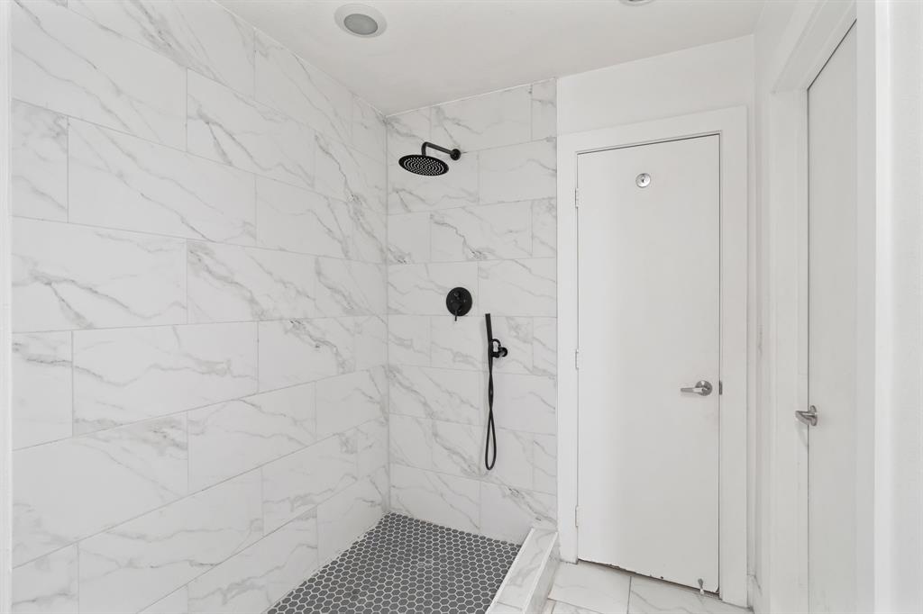 Dallas, Texas, 75219, United States, 2 Bedrooms Bedrooms, ,3 BathroomsBathrooms,Residential,For Sale,1911883