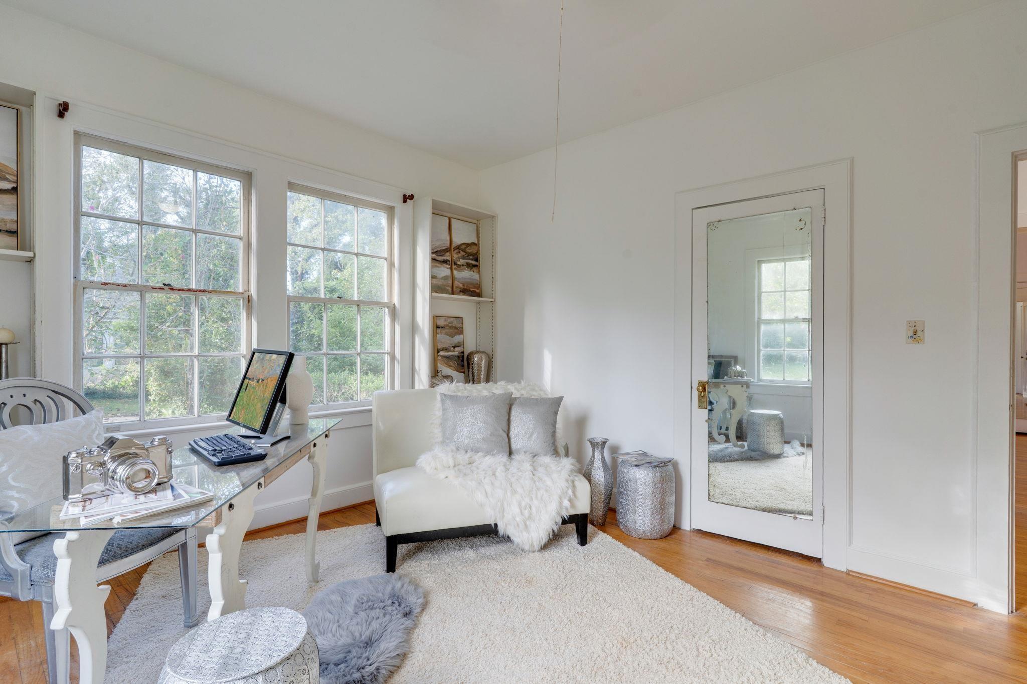 Tallahassee, Florida, 32301, United States, 4 Bedrooms Bedrooms, ,2 BathroomsBathrooms,Residential,For Sale,1961335