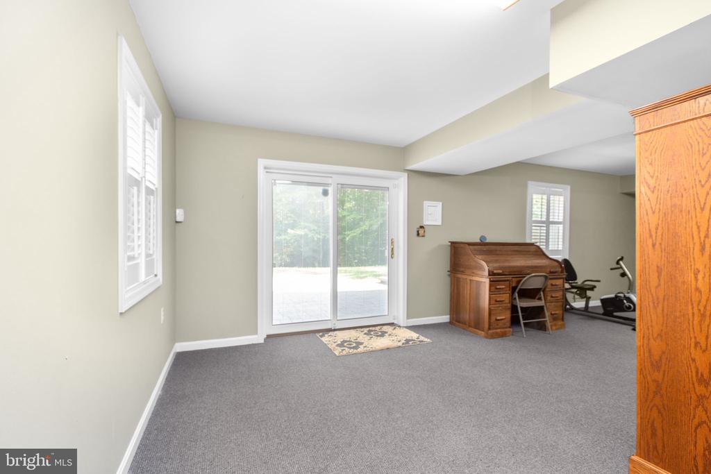 Fredericksburg, Virginia, 22406, United States, 4 Bedrooms Bedrooms, ,3 BathroomsBathrooms,Residential,For Sale,1914060