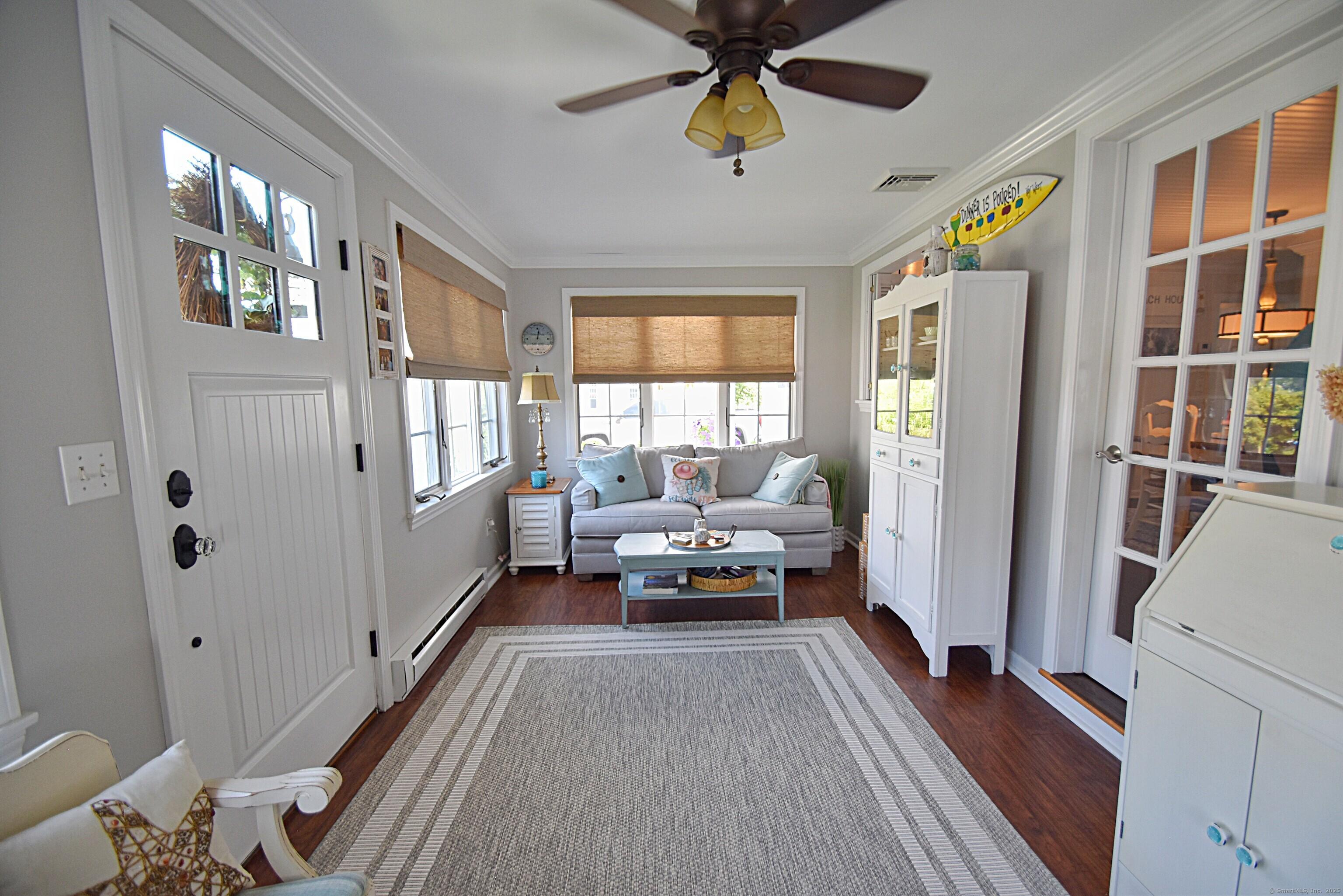 Clinton, Connecticut, 06413, United States, 3 Bedrooms Bedrooms, ,2 BathroomsBathrooms,Residential,For Sale,1914368