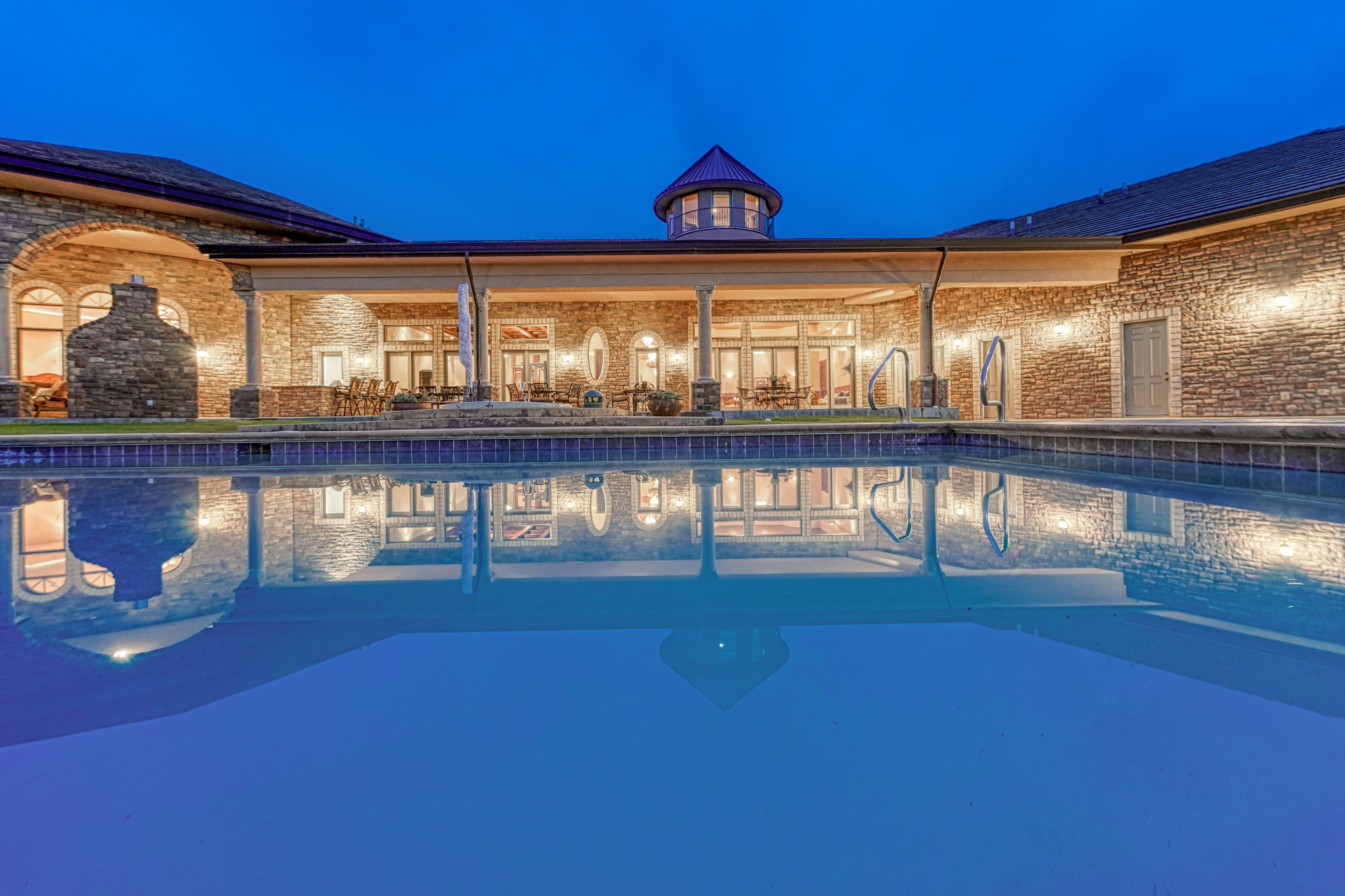 Extraordinary Estate on Pueblo