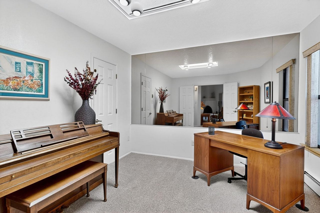 Santa Fe, New Mexico, 87507, United States, 3 Bedrooms Bedrooms, ,2 BathroomsBathrooms,Residential,For Sale,1955311