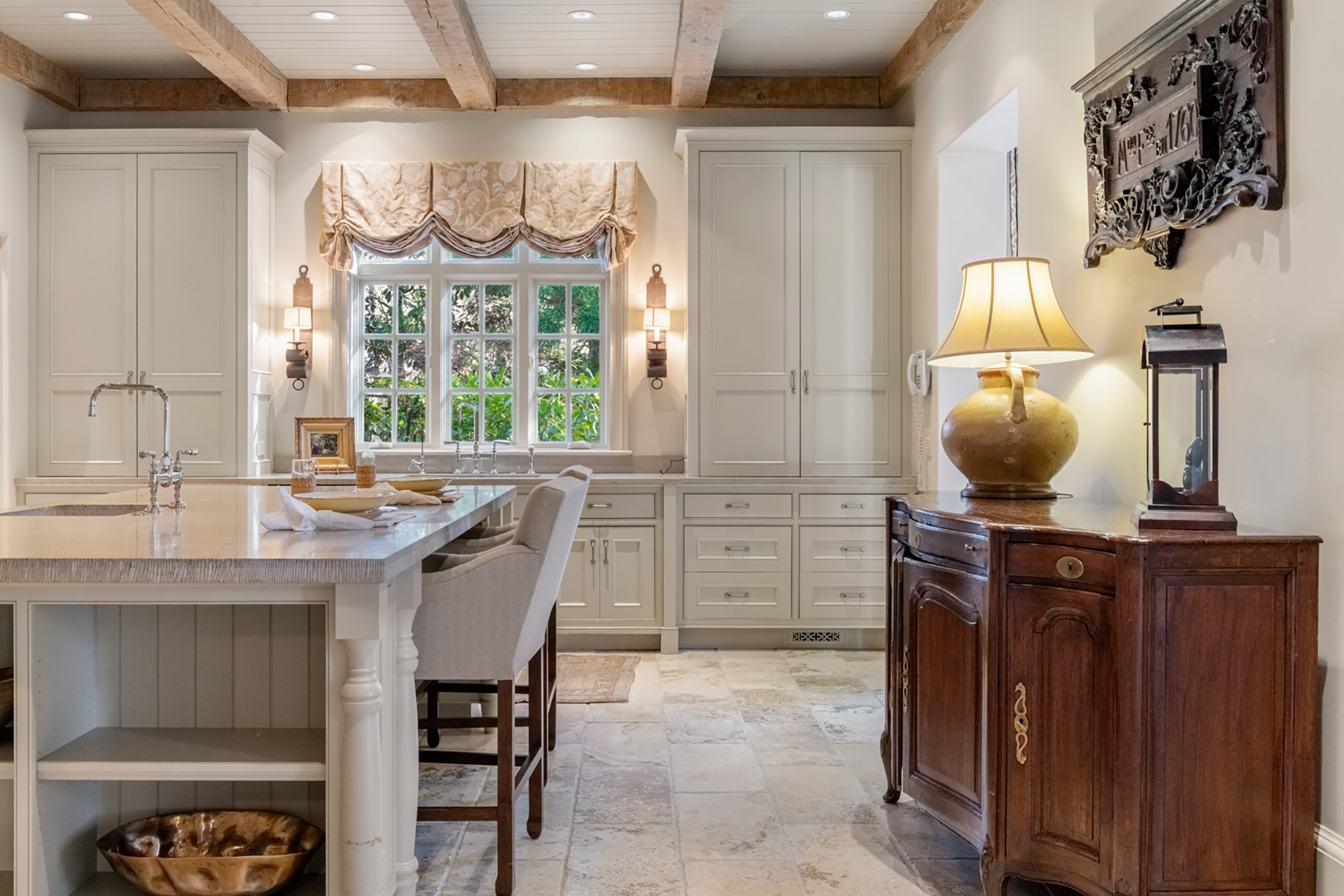  Magnificent Buckhead Home on 2.2+/- Acres with Pool and Pool House - 物件實景