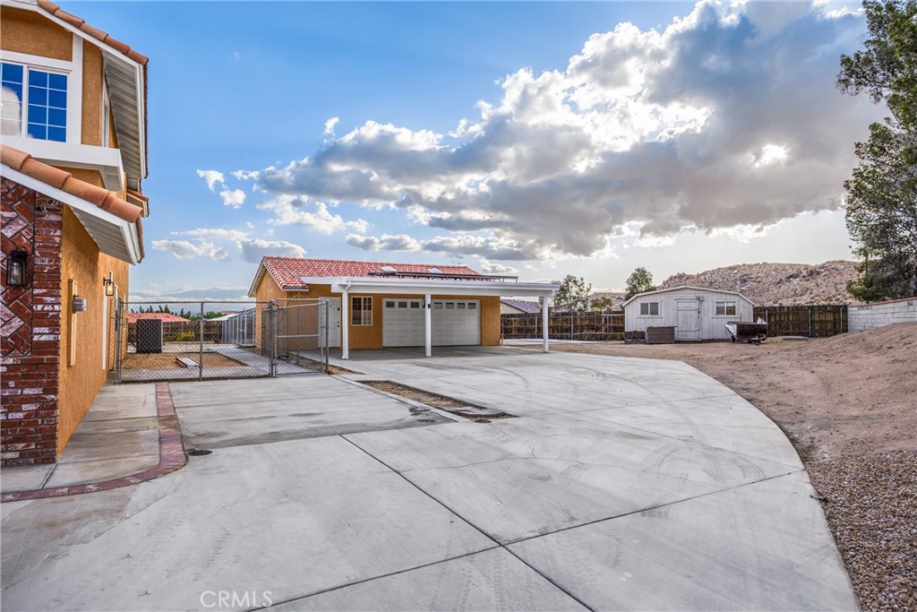 Apple Valley, California, 92307, United States, 5 Bedrooms Bedrooms, ,3 BathroomsBathrooms,Residential,For Sale,2005571