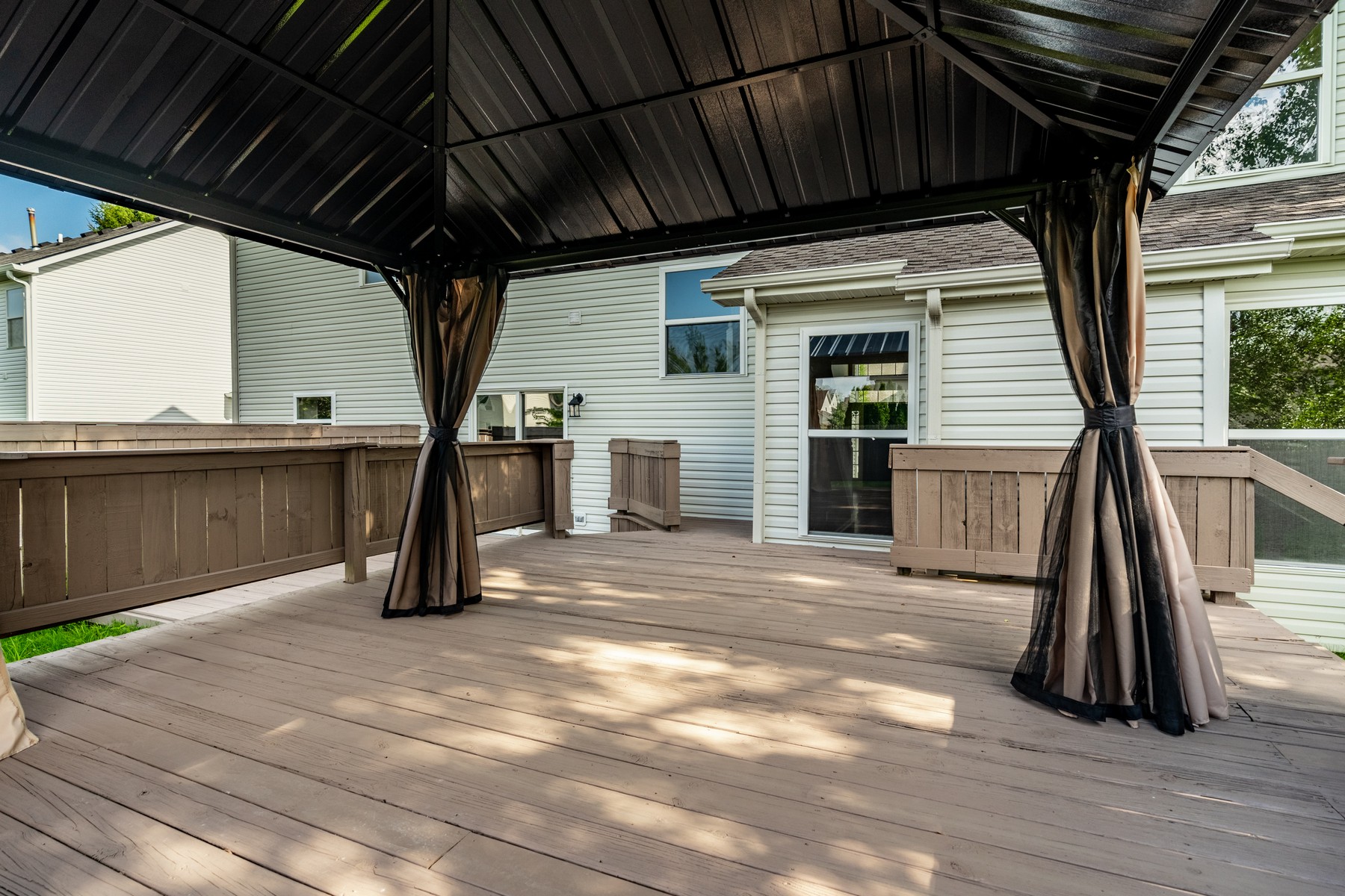  Beautifully Remodeled Geist-Area 4 Bedroom Home - 物件實景