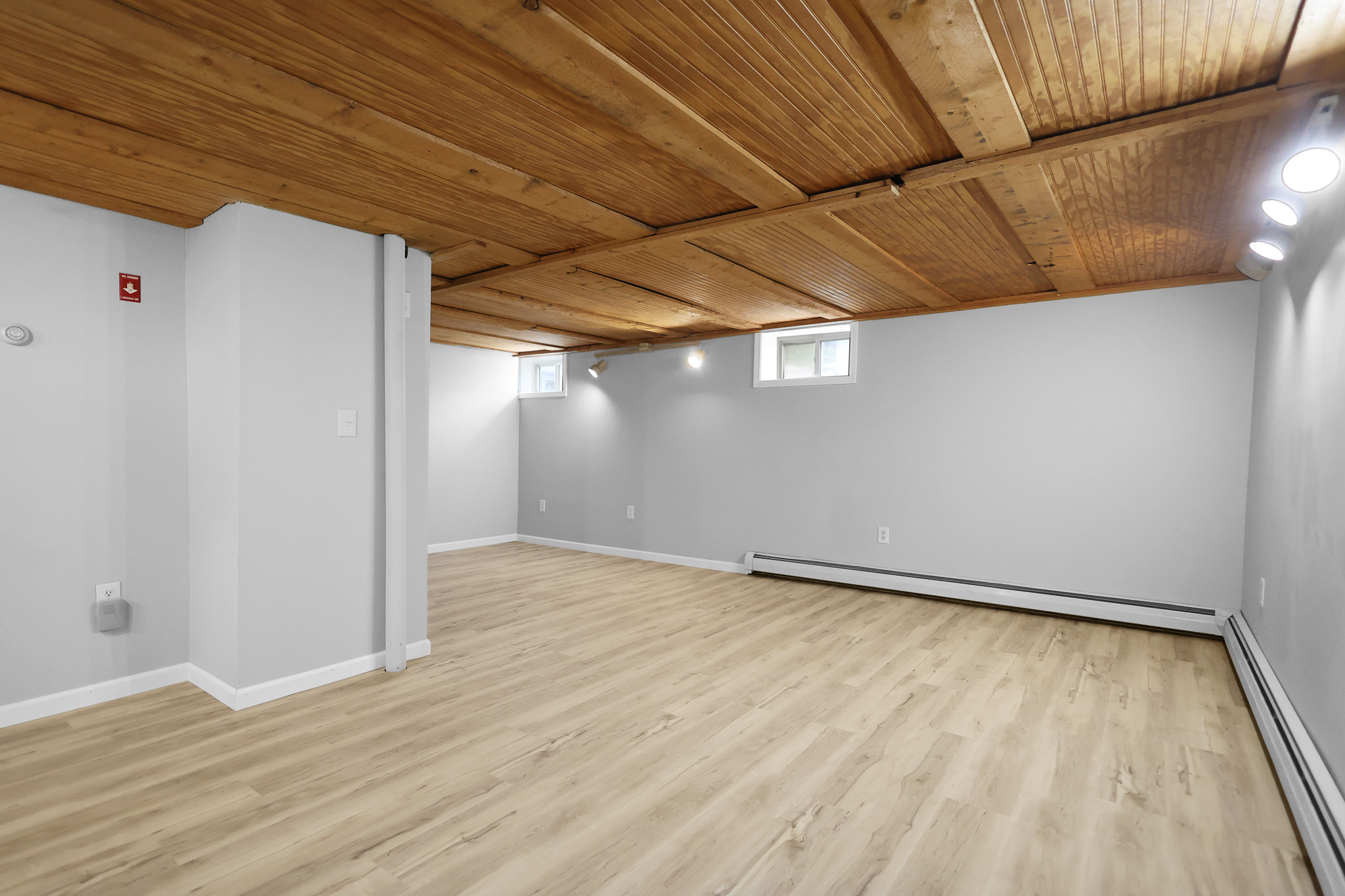 Methuen, Massachusetts, 01844, United States, 3 Bedrooms Bedrooms, ,2 BathroomsBathrooms,Residential,For Sale,2005366