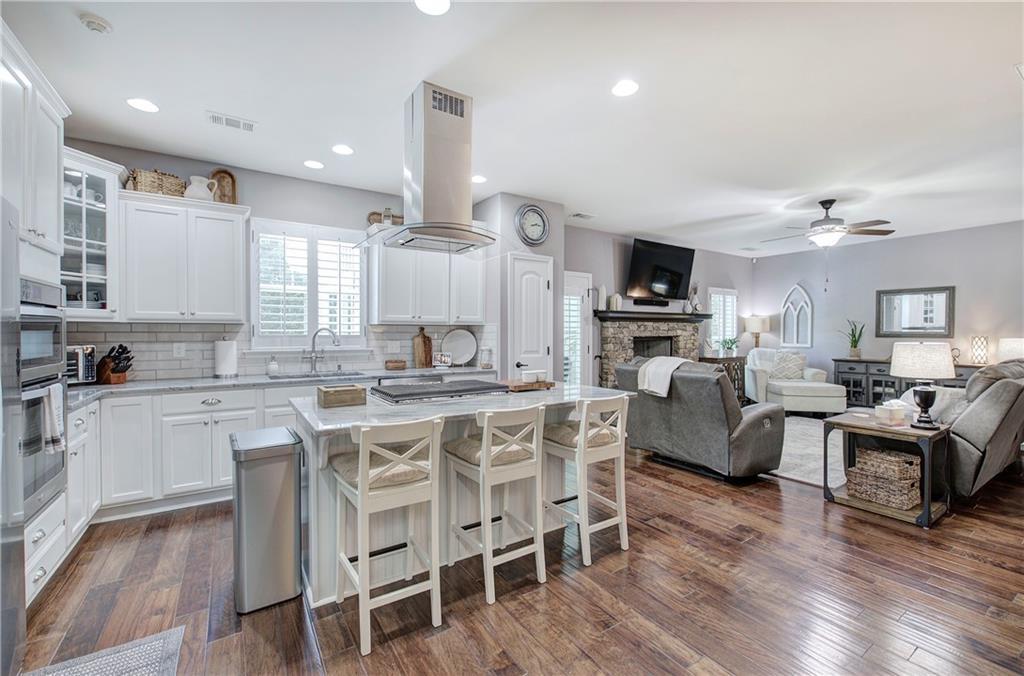 Adairsville, Georgia, 30103, United States, 3 Bedrooms Bedrooms, ,2 BathroomsBathrooms,Residential,For Sale,1951445