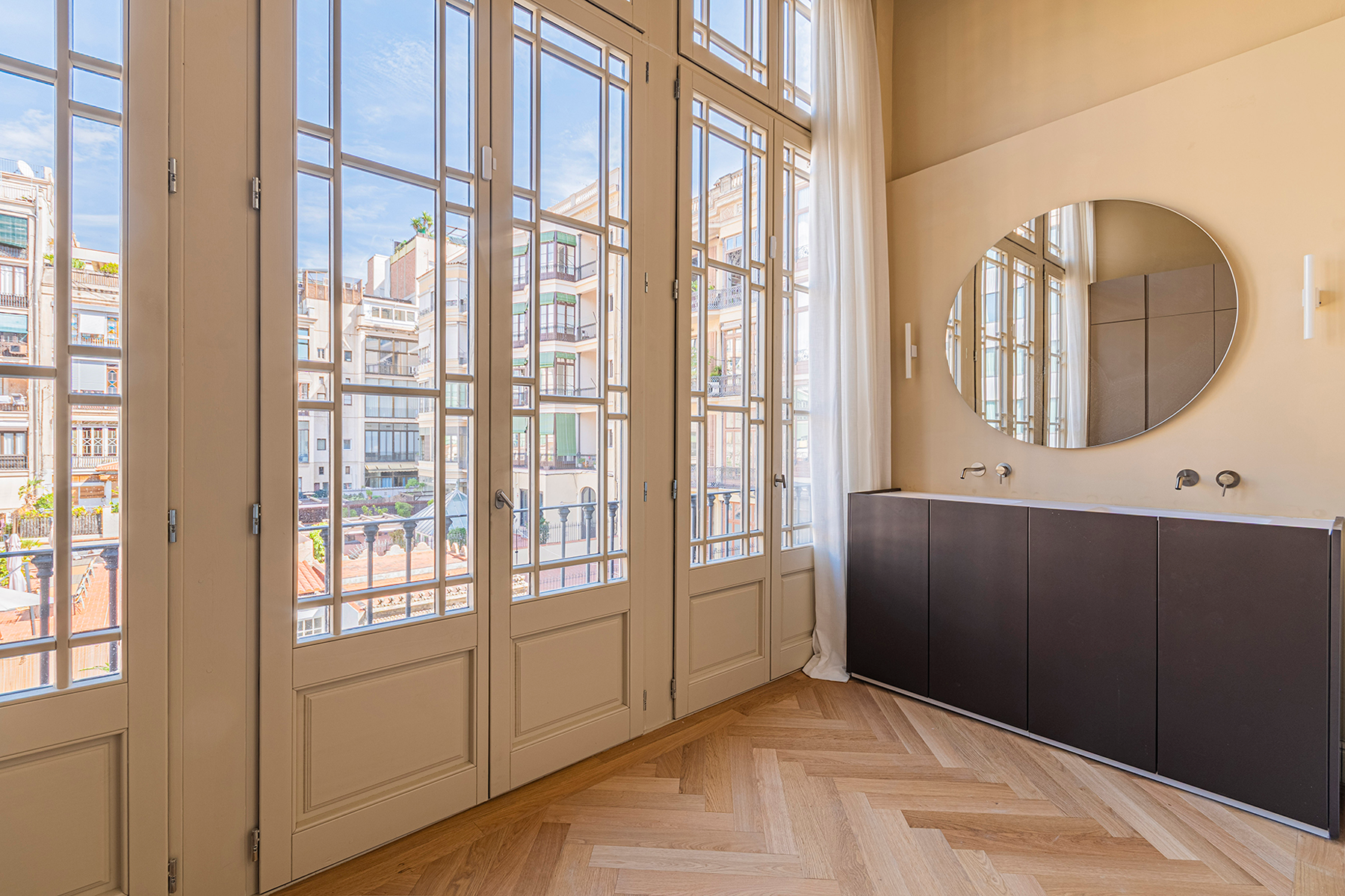  Extraordinary Modernist apartment with high ceilings - 物件實景