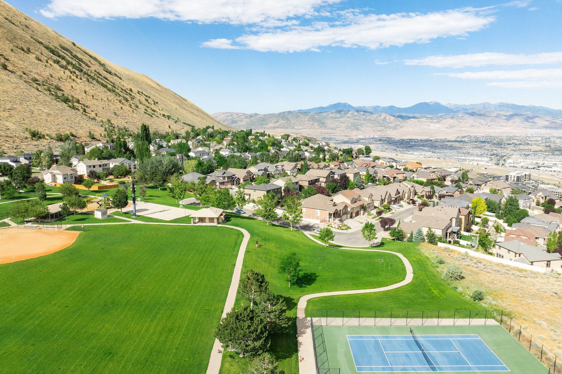  Beautiful 2-Story Near Steep Mountain Park & Corner Canyon Trails - 物件實景