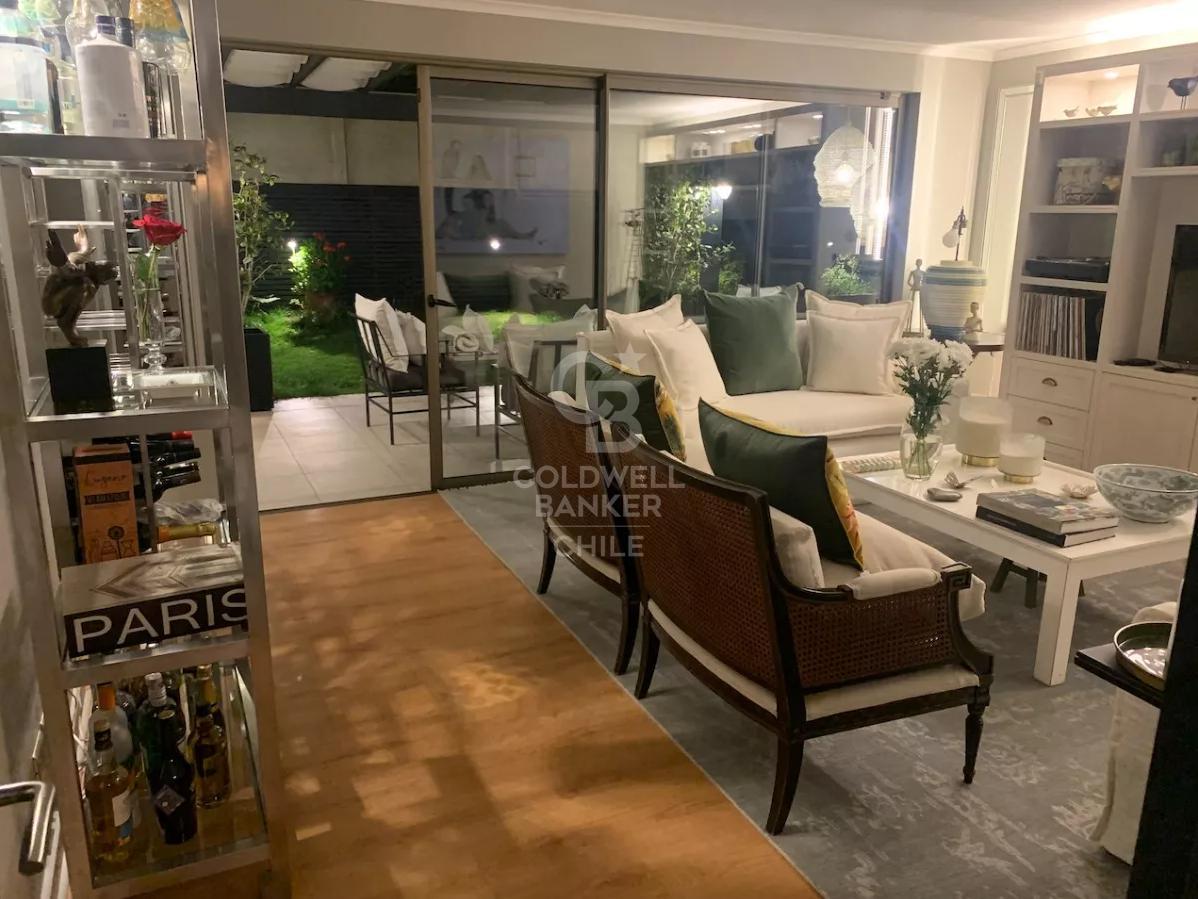 Las Condes, Chile, 4 Bedrooms Bedrooms, ,5 BathroomsBathrooms,Residential,For Sale,1868523