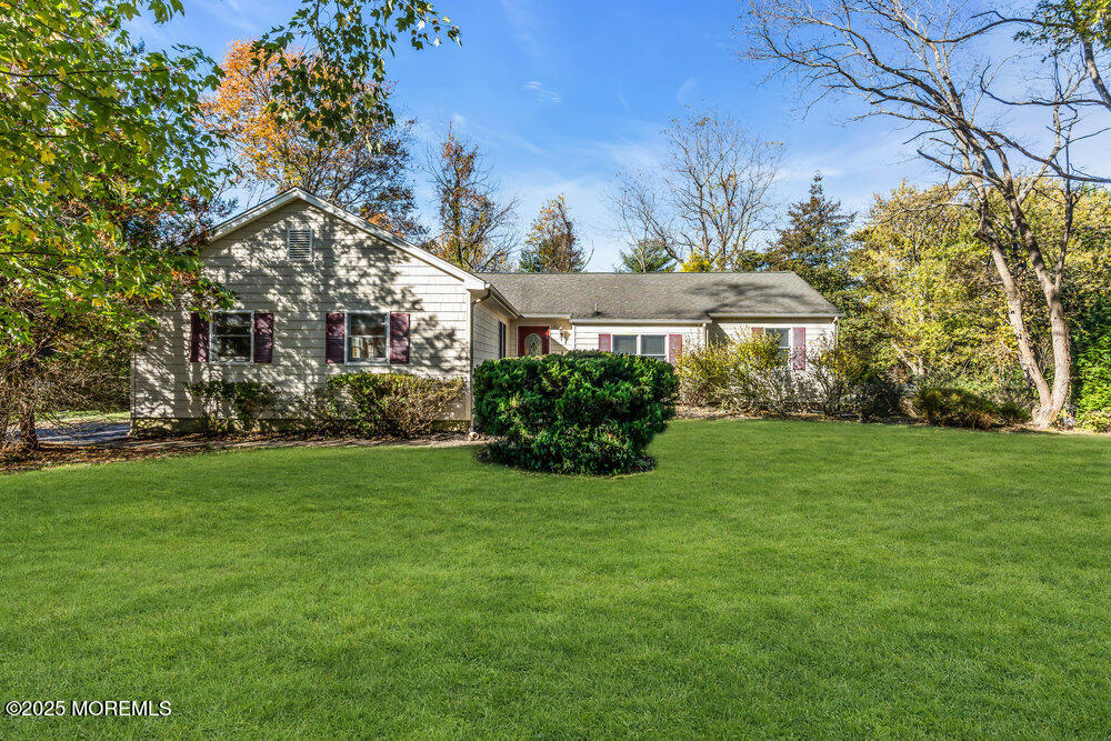 Tinton Falls, New Jersey, 07712, United States, 3 Bedrooms Bedrooms, ,2 BathroomsBathrooms,Residential,For Sale,1987767