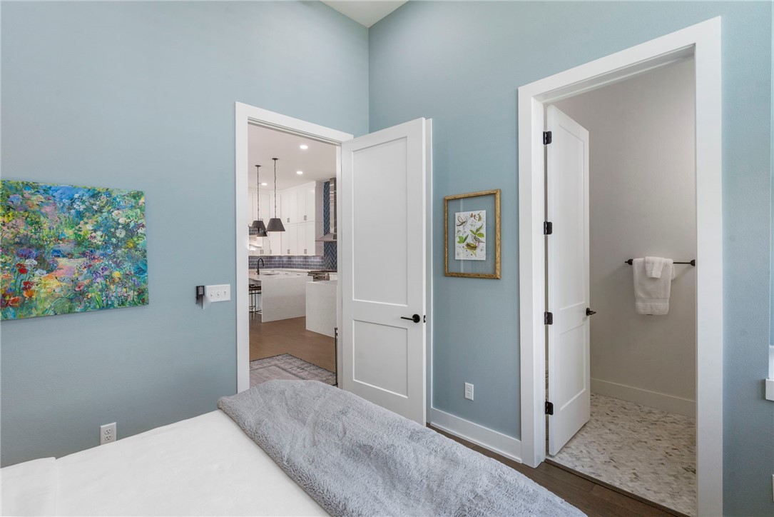 Bentonville, Arkansas, 72713, United States, 2 Bedrooms Bedrooms, ,3 BathroomsBathrooms,Residential,For Sale,1941714