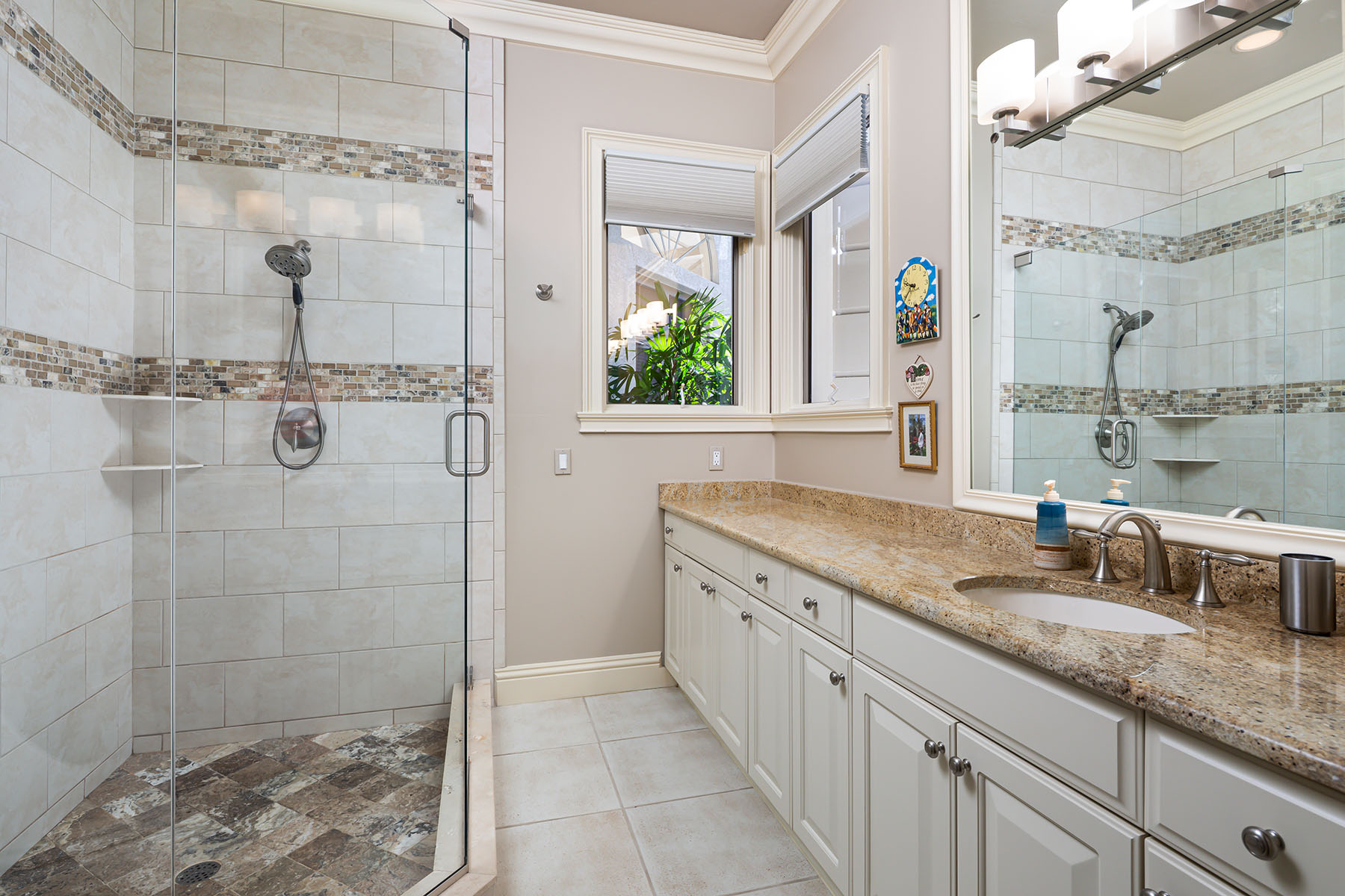  COLLIERS RESERVE - 物件實景