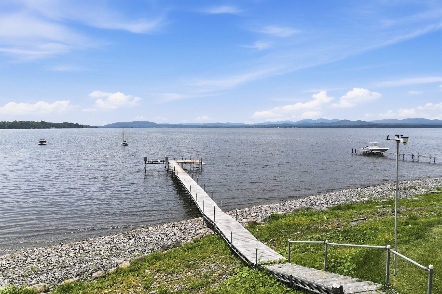  677 Hills Point Road - 物件實景