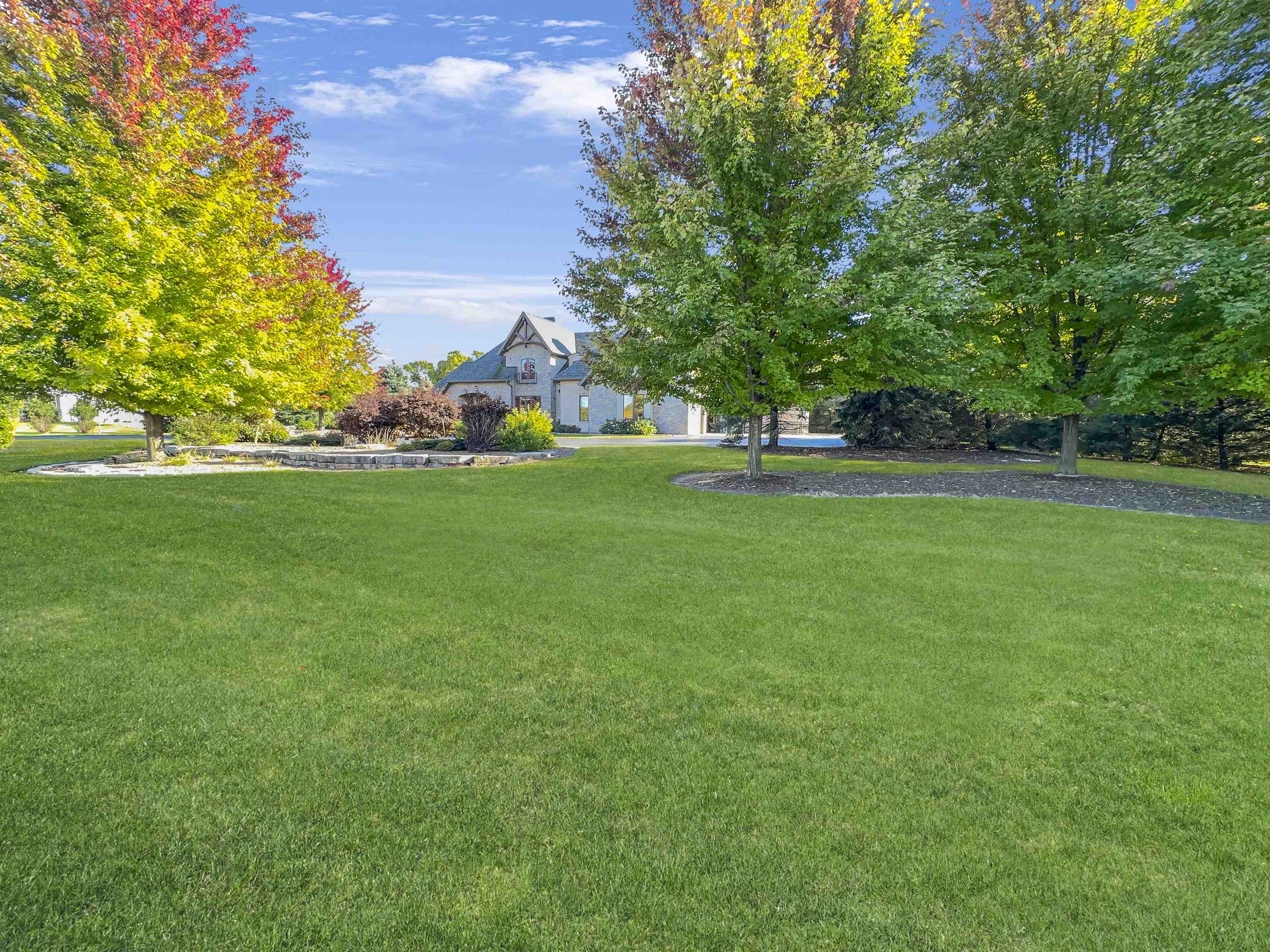 5211 Whitetail Way, Appleton, Wisconsin, 54914, United States, 5 Bedrooms Bedrooms, ,6 BathroomsBathrooms,Residential,For Sale,5211 Whitetail Way,1164448