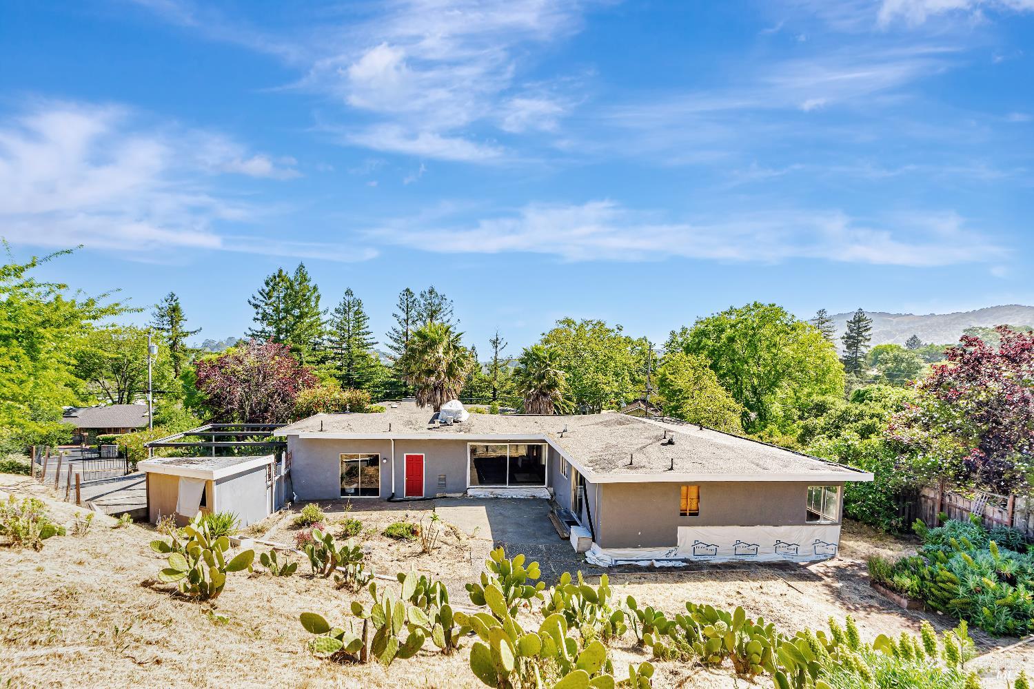 San Rafael, California, 94903, United States, 4 Bedrooms Bedrooms, ,3 BathroomsBathrooms,Residential,For Sale,1837138
