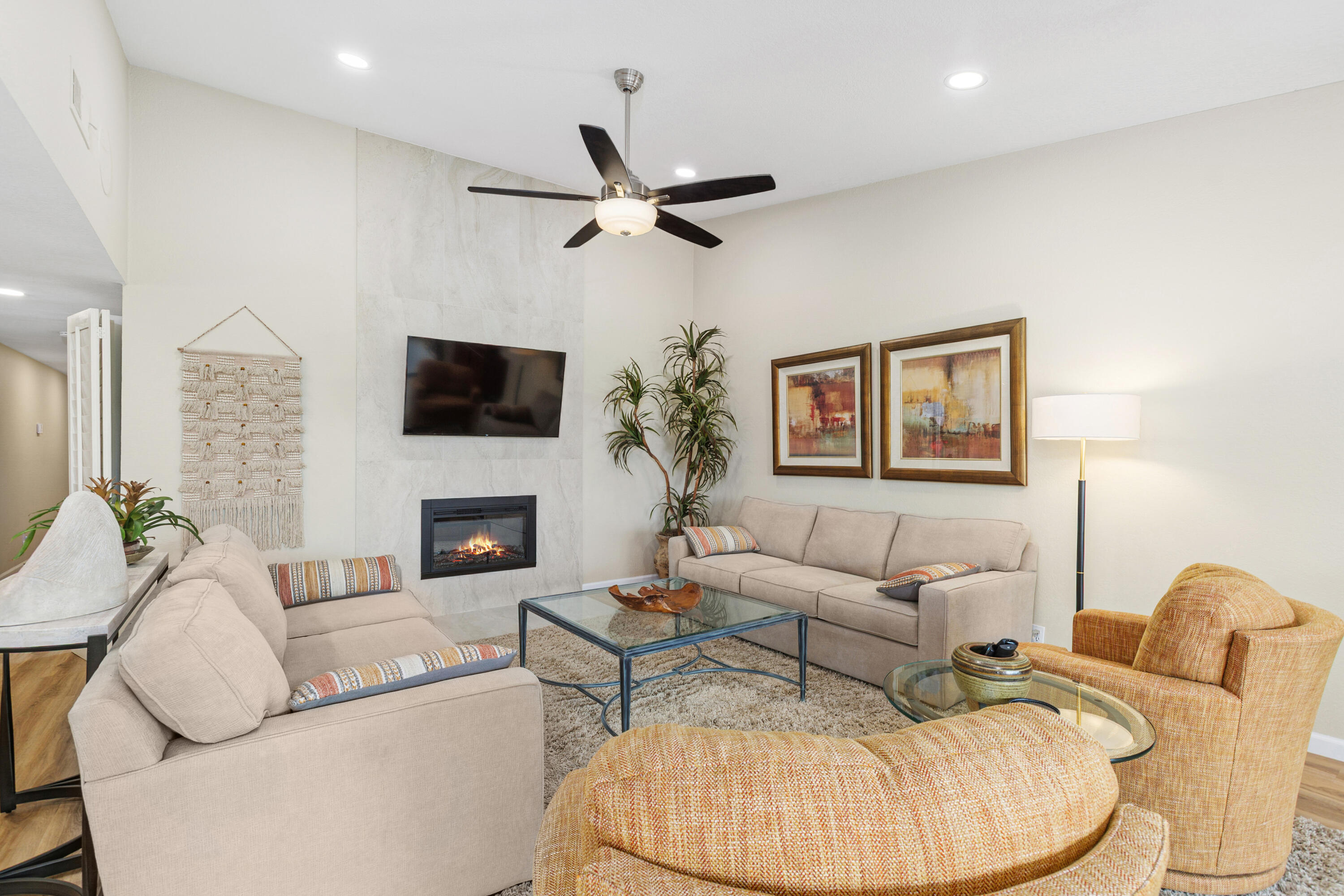 Palm Desert, California, 92260, United States, 3 Bedrooms Bedrooms, ,2 BathroomsBathrooms,Residential,For Sale,1993361