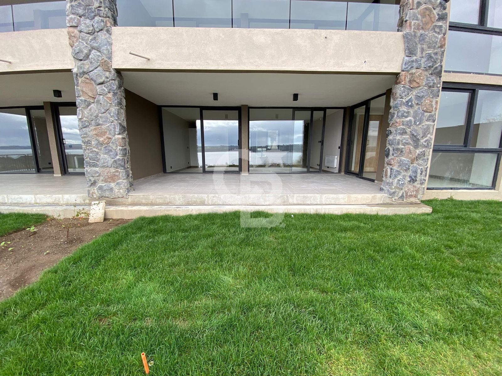 Frutillar, Chile, 3 Bedrooms Bedrooms, ,2 BathroomsBathrooms,Residential,For Sale,1972600