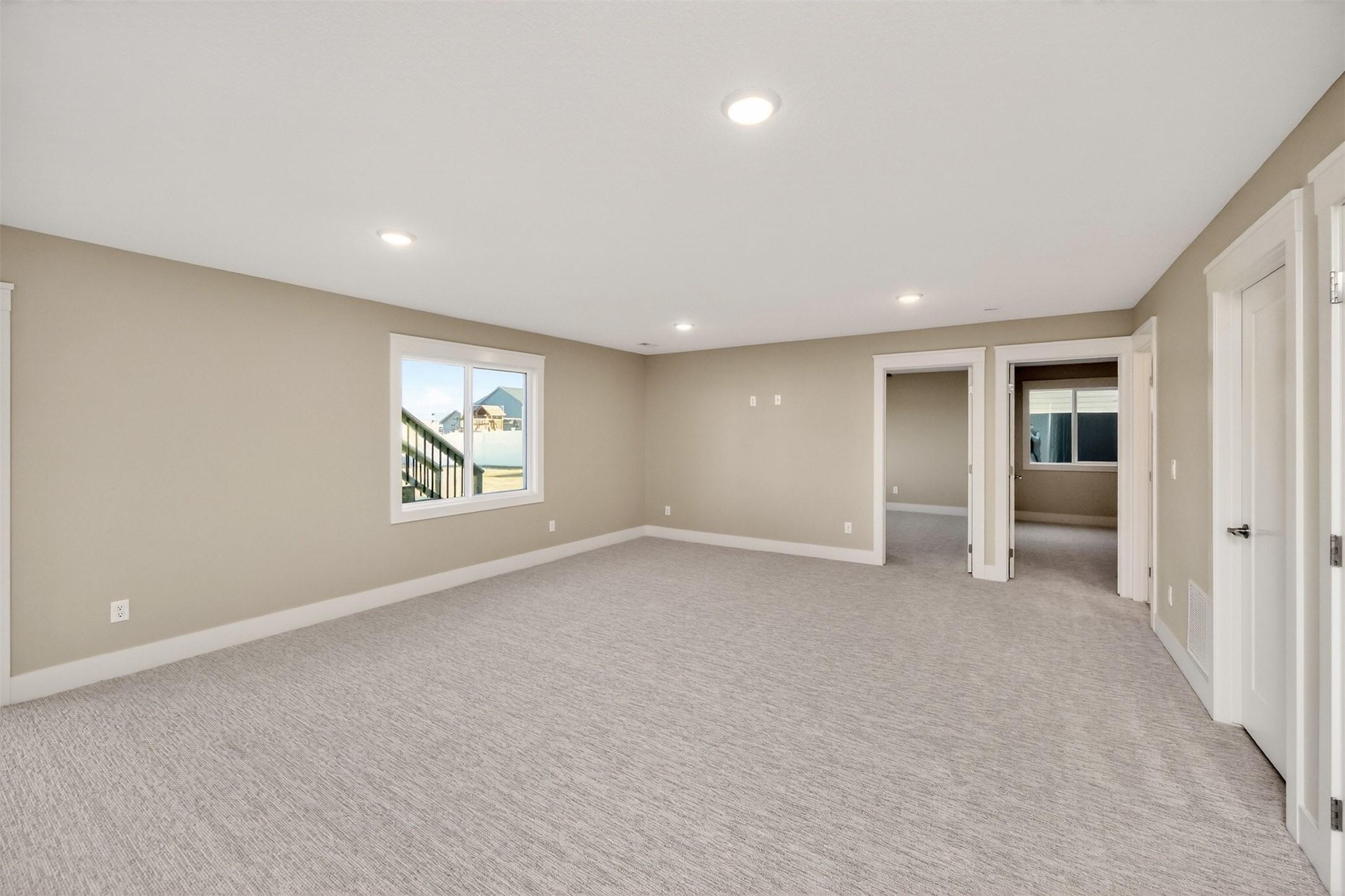 Huxley, Iowa, 50124, United States, 5 Bedrooms Bedrooms, ,3 BathroomsBathrooms,Residential,For Sale,2010436