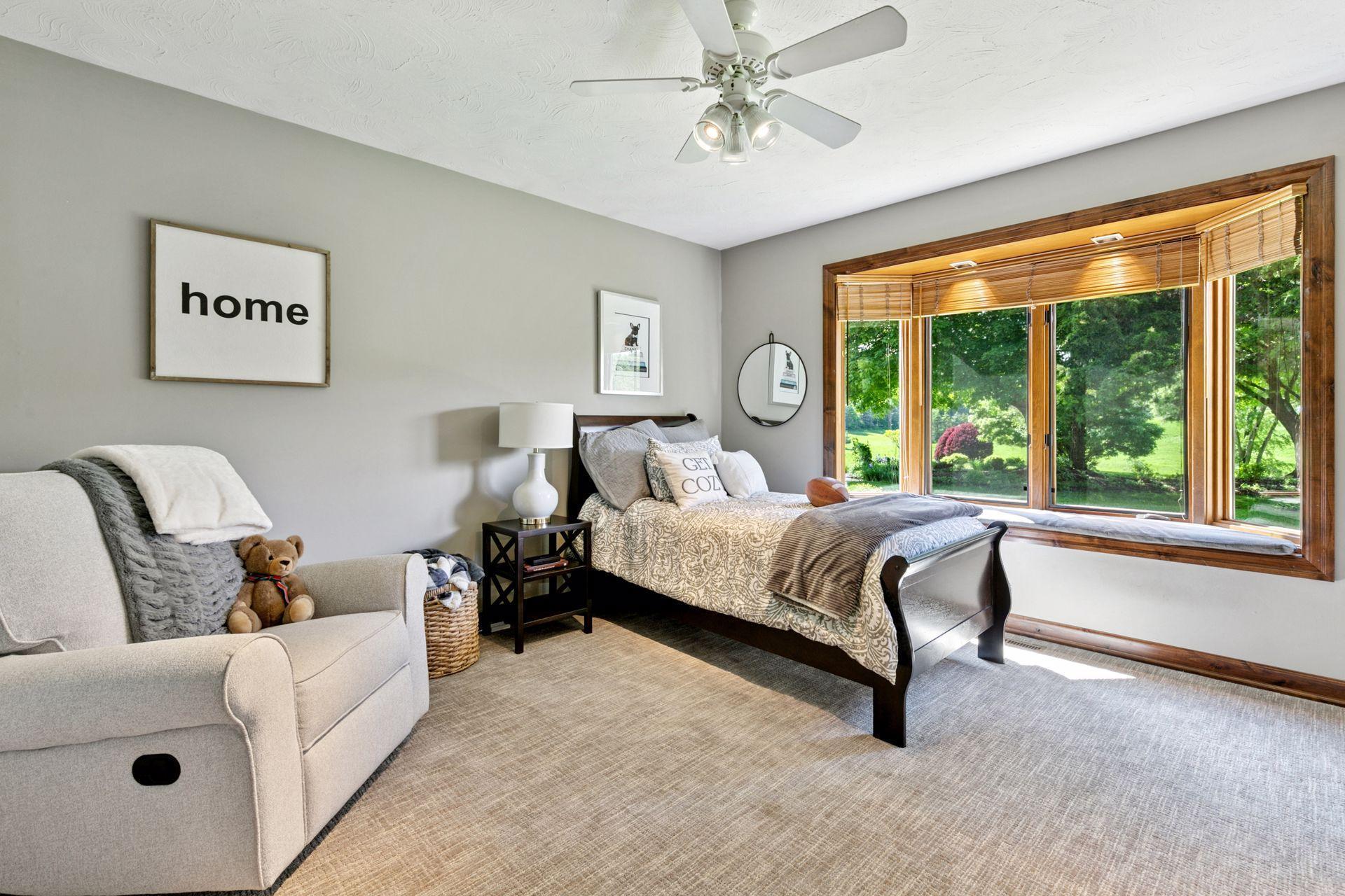 Chanhassen, Minnesota, 55318, United States, 5 Bedrooms Bedrooms, ,2 BathroomsBathrooms,Residential,For Sale,1847378