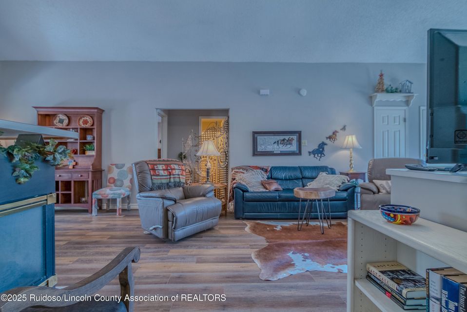 Alto, New Mexico, 88312, United States, 3 Bedrooms Bedrooms, ,3 BathroomsBathrooms,Residential,For Sale,1915244