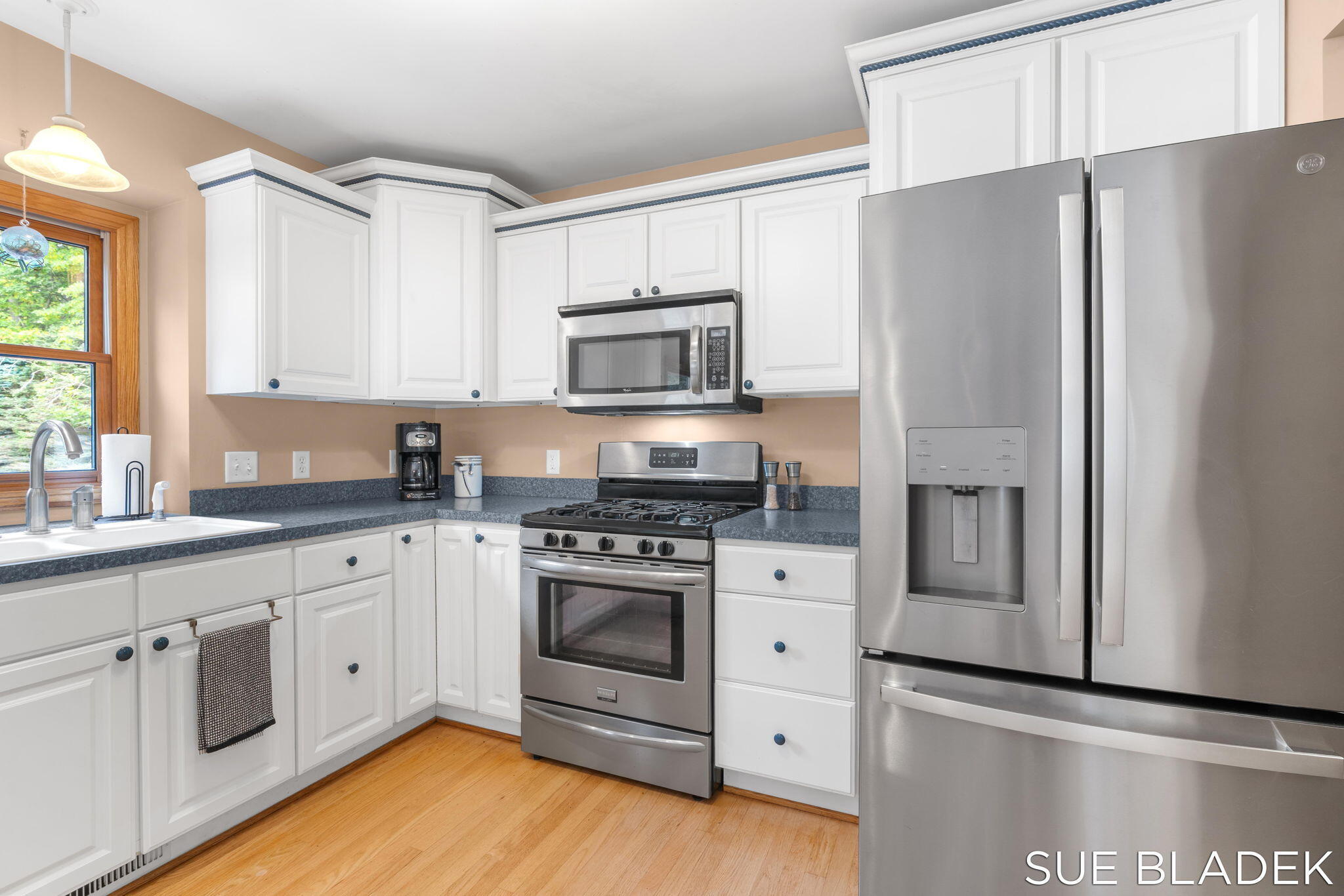 Fennville, Michigan, 49408, United States, 4 Bedrooms Bedrooms, ,4 BathroomsBathrooms,Residential,For Sale,1966449