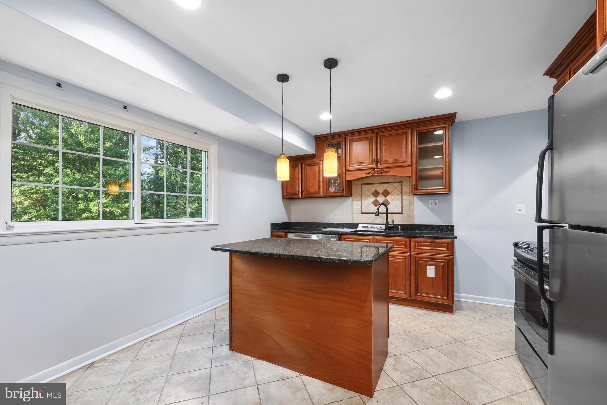 Annandale, Virginia, 22003, United States, 5 Bedrooms Bedrooms, ,3 BathroomsBathrooms,Residential,For Sale,1937773