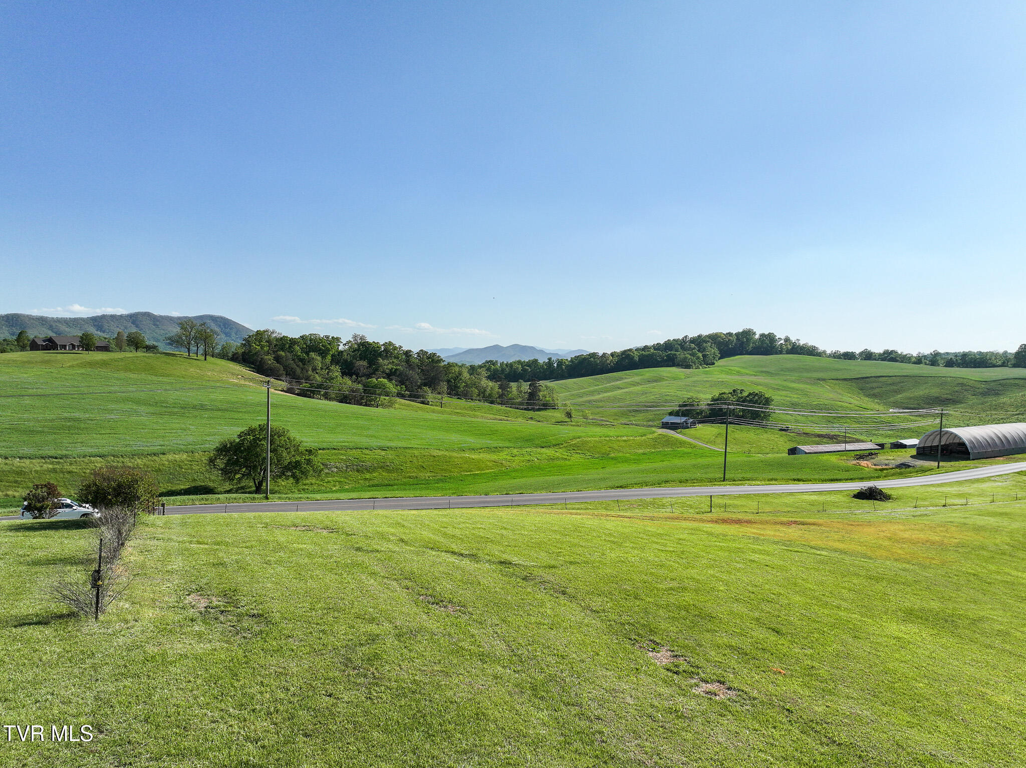 Parrottsville, Tennessee, 37843, United States, 5 Bedrooms Bedrooms, ,4 BathroomsBathrooms,Residential,For Sale,2005757