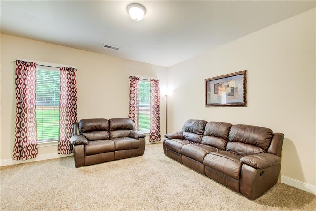 Palmetto, Georgia, 30268, United States, 5 Bedrooms Bedrooms, ,4 BathroomsBathrooms,Residential,For Sale,1917633