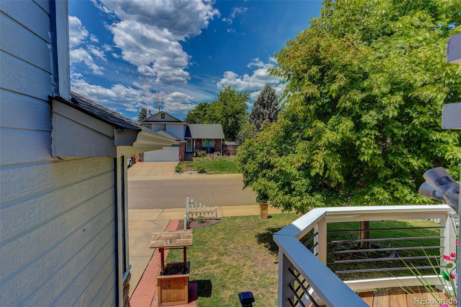 Littleton, Colorado, 80127, United States, 4 Bedrooms Bedrooms, ,2 BathroomsBathrooms,Residential,For Sale,1892660