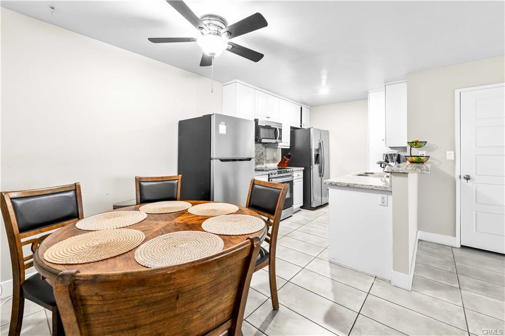 Lake Forest, California, 92630, United States, 2 Bedrooms Bedrooms, ,Residential,For Sale,1978731