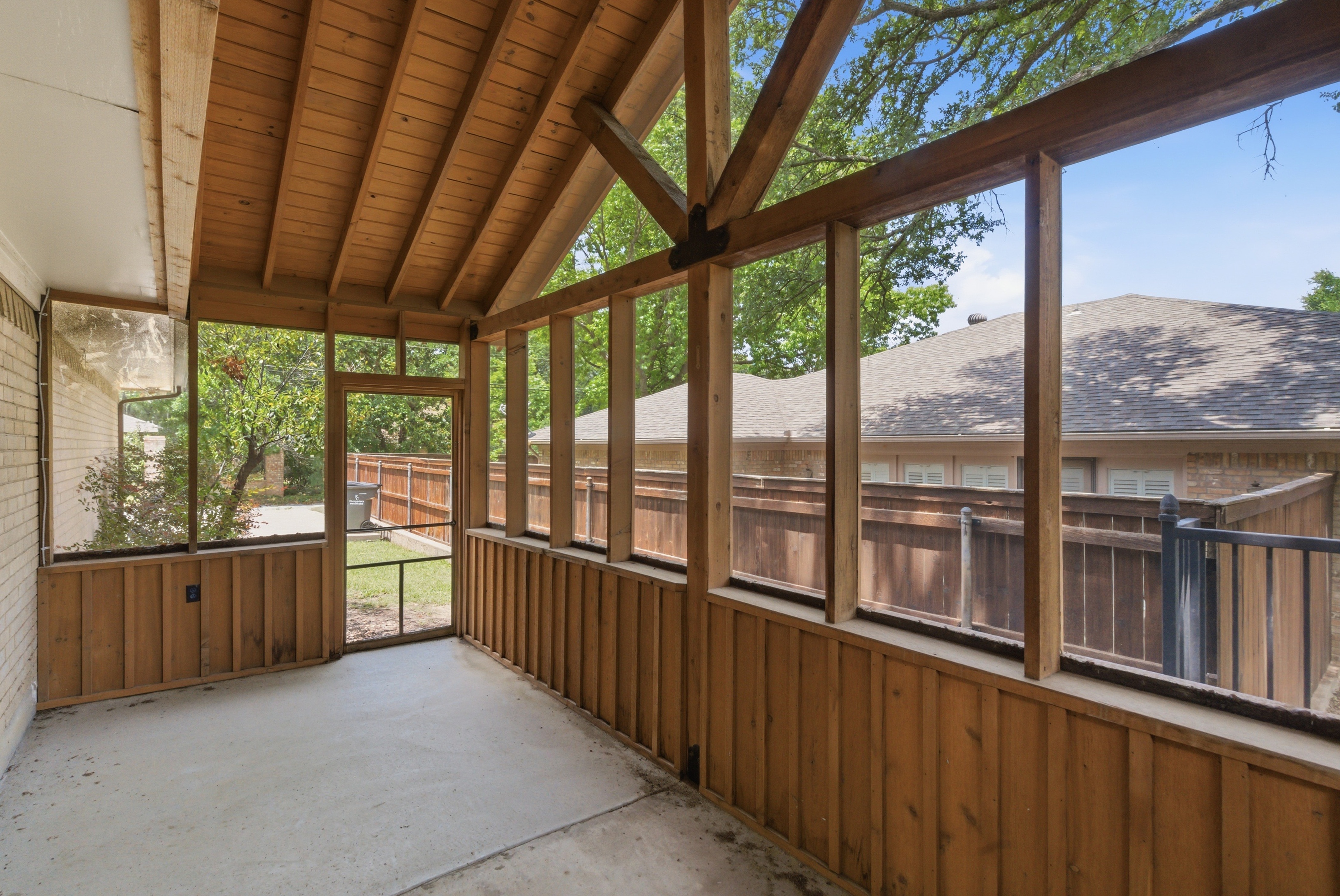  1515 Oak Forest Drive, Graham, TX, 76450 - 物件實景