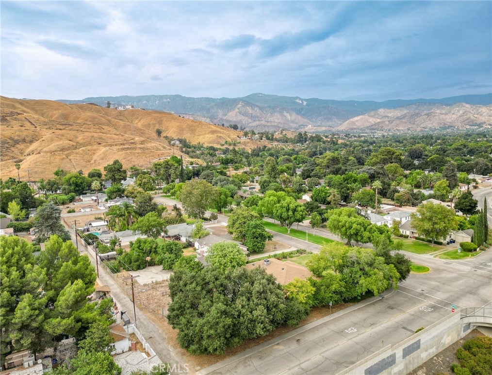 San Bernardino, California, 92405, United States, 3 Bedrooms Bedrooms, ,2 BathroomsBathrooms,Residential,For Sale,1931441
