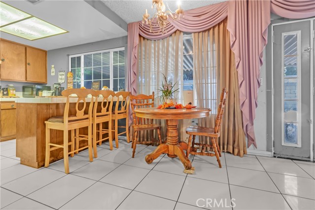 South Gate, California, 90280, United States, 4 Bedrooms Bedrooms, ,3 BathroomsBathrooms,Residential,For Sale,1937337