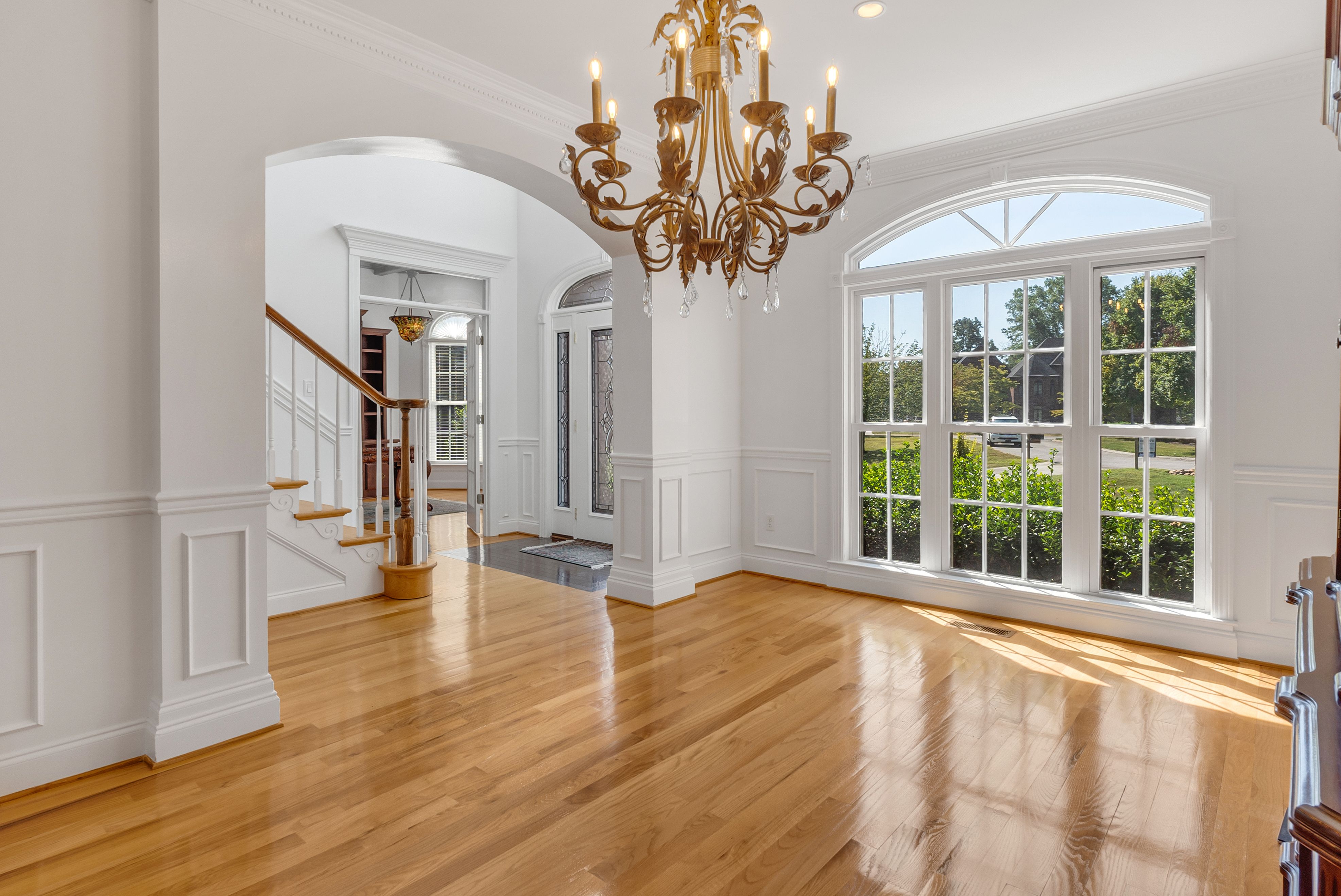 Tullahoma, Tennessee, 37388, United States, 6 Bedrooms Bedrooms, ,5 BathroomsBathrooms,Residential,For Sale,1851275