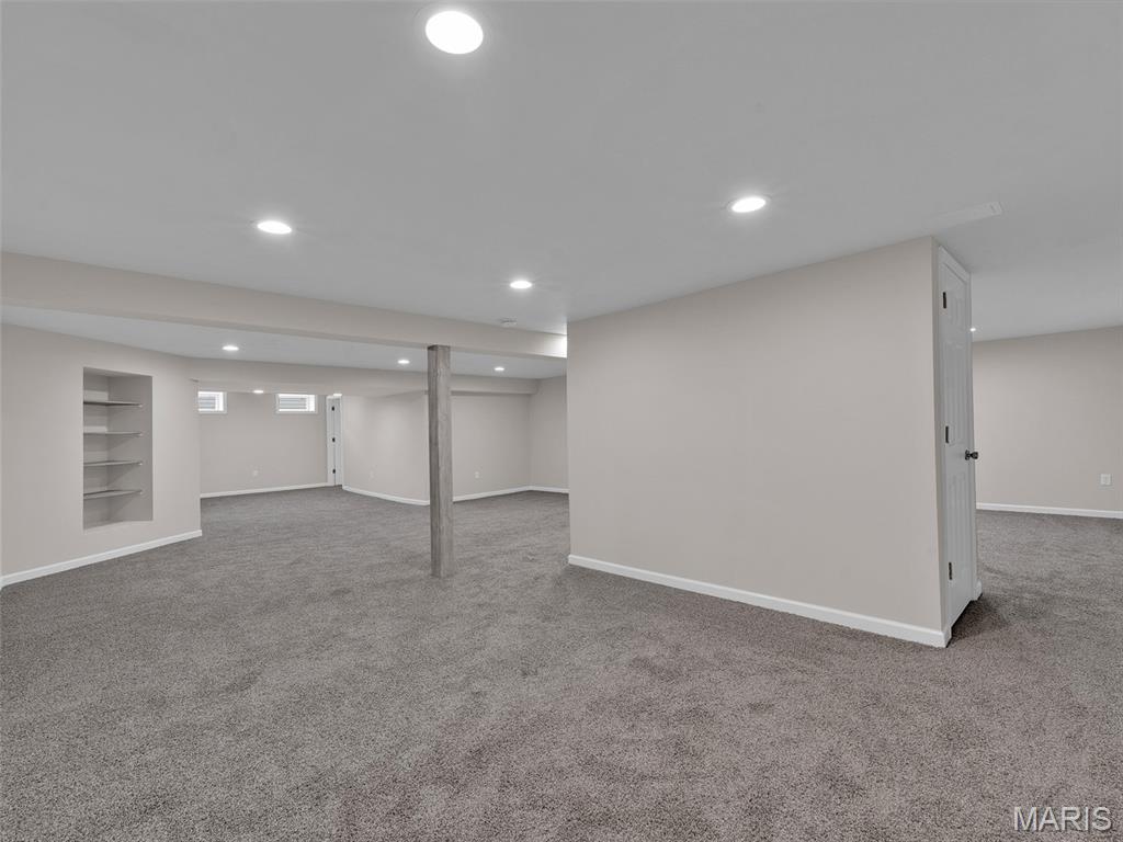 Ballwin, Missouri, 63011, United States, 5 Bedrooms Bedrooms, ,3 BathroomsBathrooms,Residential,For Sale,1992097