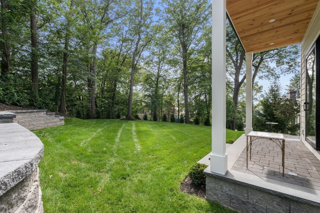 Newton, Massachusetts, 02461, United States, 6 Bedrooms Bedrooms, ,7 BathroomsBathrooms,Residential,For Sale,1882798