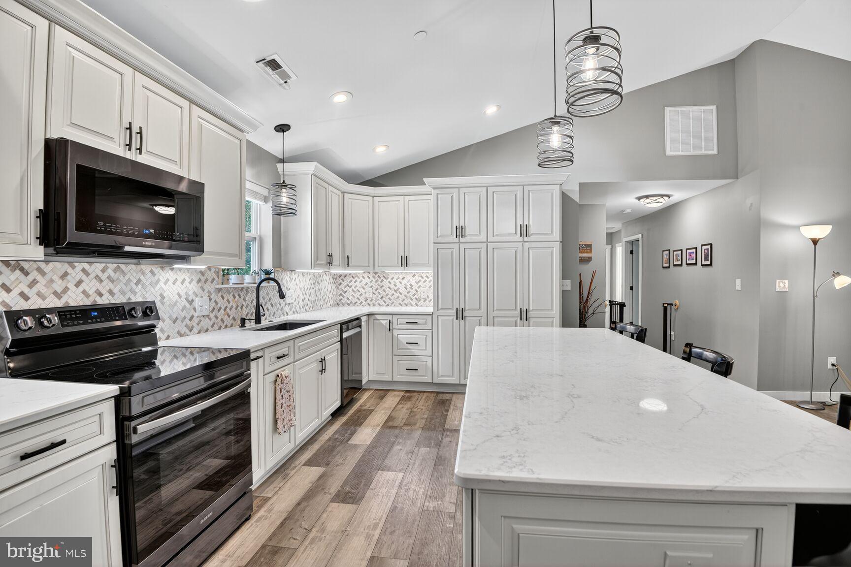 Sykesville, Maryland, 21784, United States, 4 Bedrooms Bedrooms, ,2 BathroomsBathrooms,Residential,For Sale,1977804