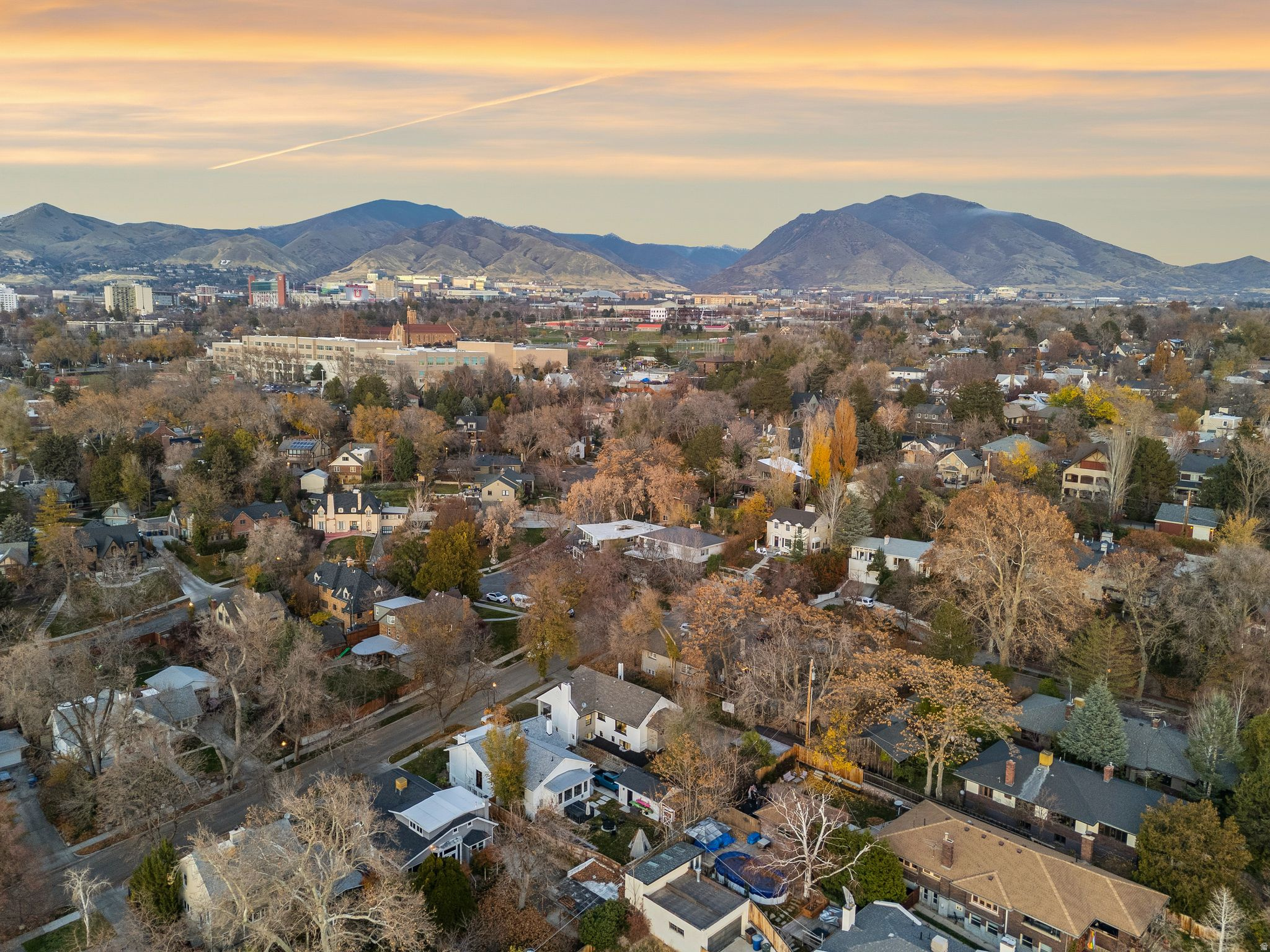 Salt Lake City, Utah, 84105, United States, 4 Bedrooms Bedrooms, ,2 BathroomsBathrooms,Residential,For Sale,2001722