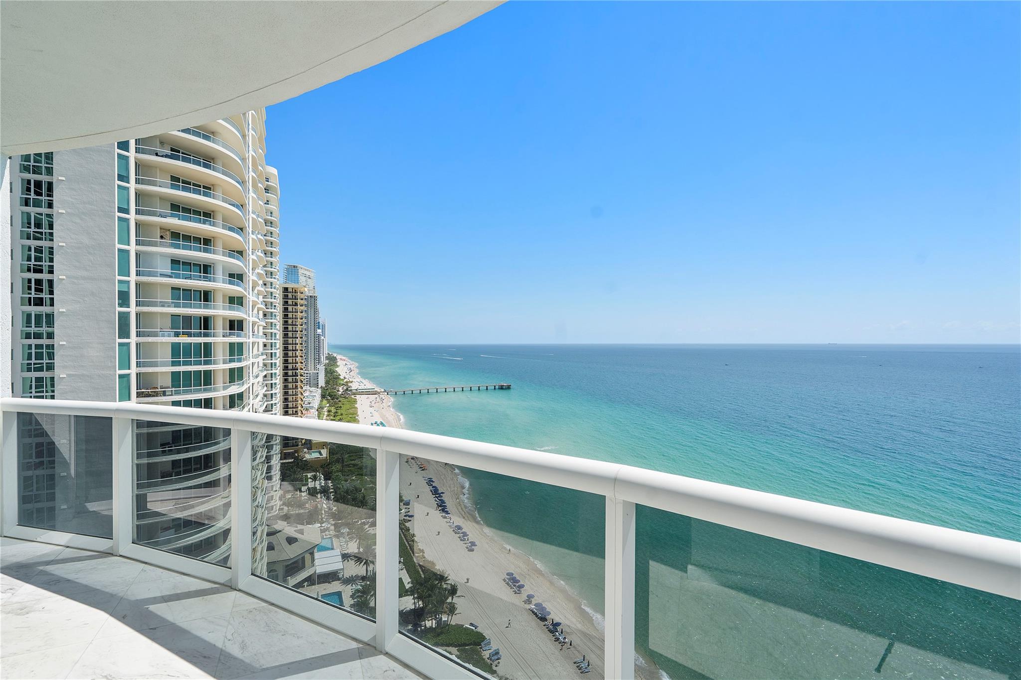 Sunny Isles Beach, Florida, 33160, United States, 3 Bedrooms Bedrooms, ,4 BathroomsBathrooms,Residential,For Sale,1824063