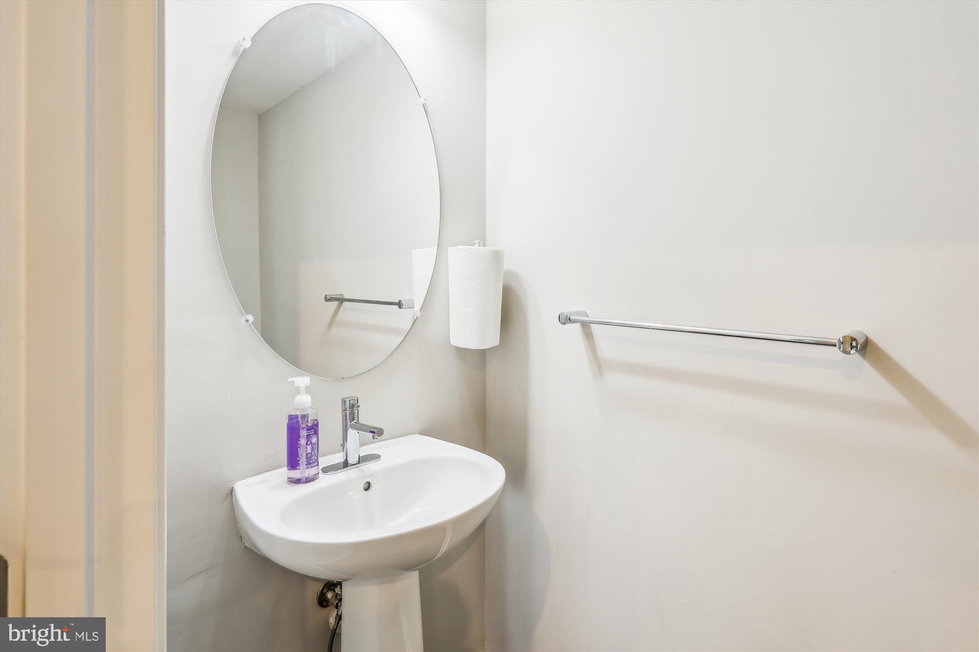 Hanover, Maryland, 21076, United States, 3 Bedrooms Bedrooms, ,4 BathroomsBathrooms,Residential,For Sale,1984120