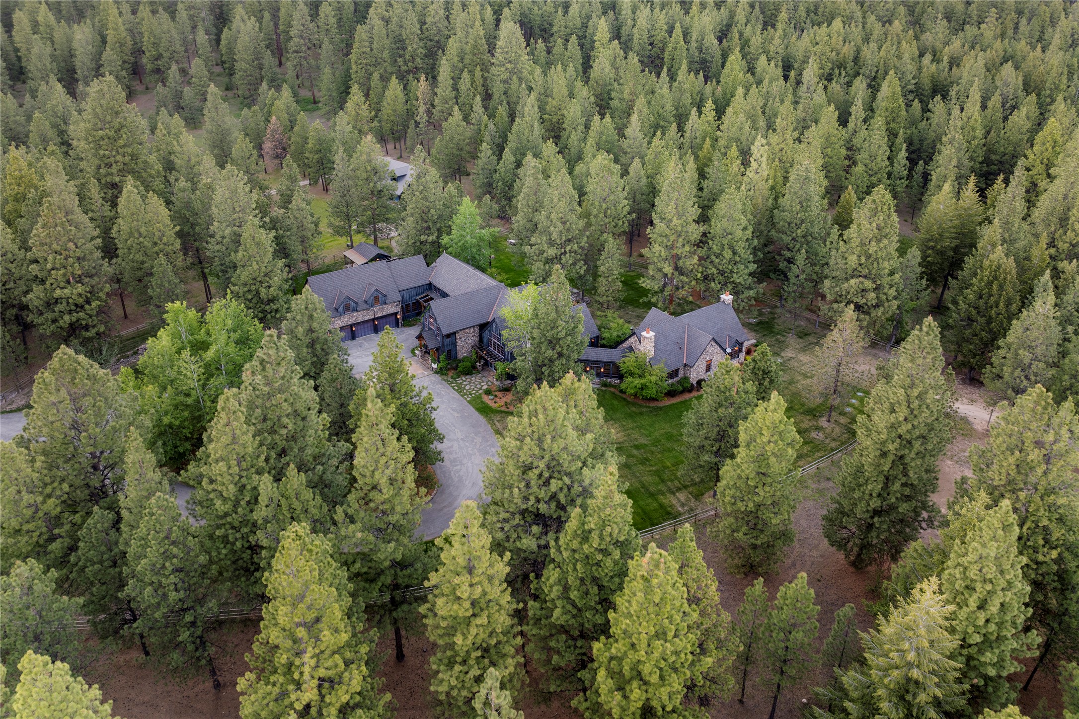  594 Bunkhouse Road - 物件實景