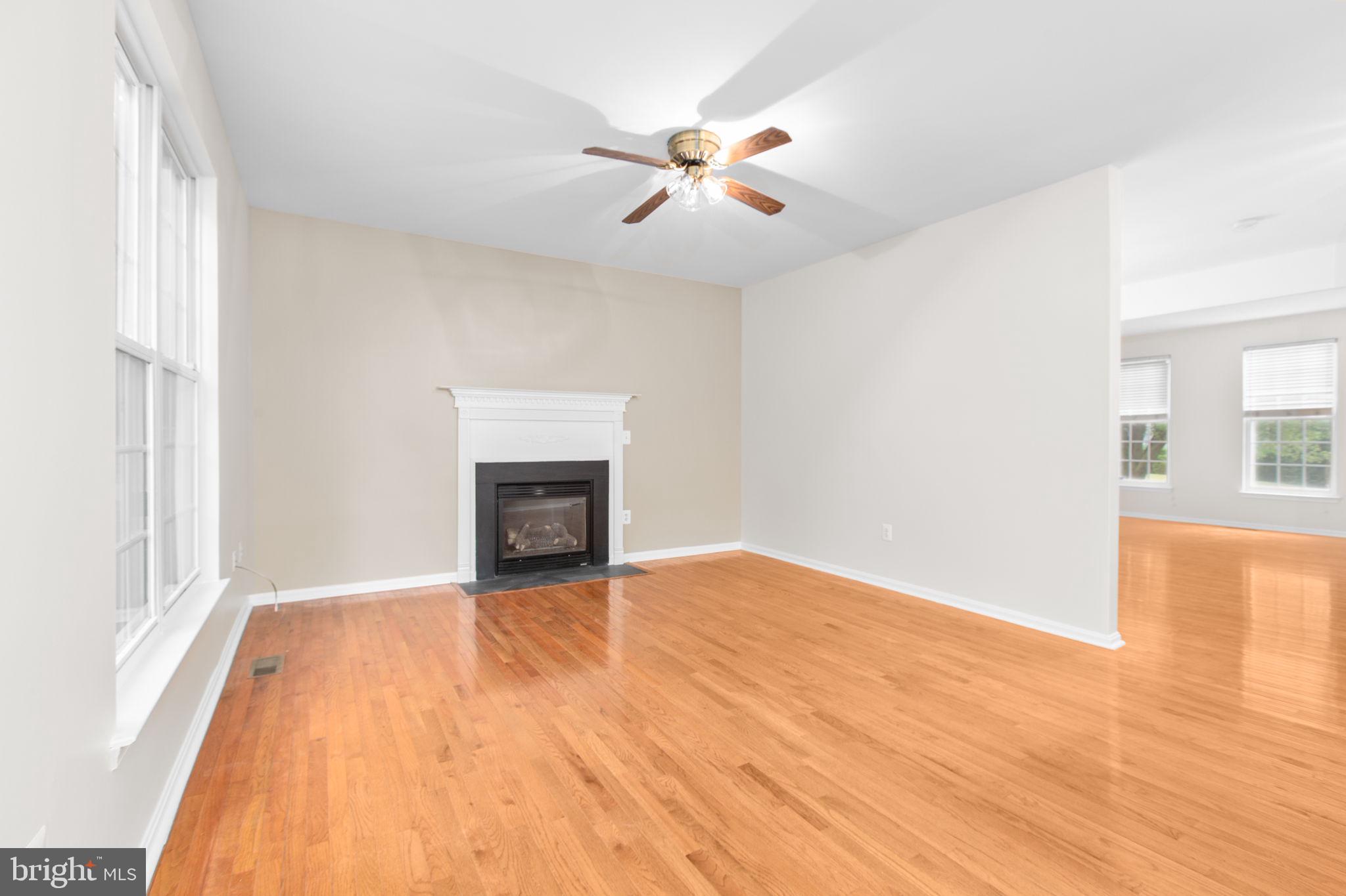 Dumfries, Virginia, 22026, United States, 4 Bedrooms Bedrooms, ,4 BathroomsBathrooms,Residential,For Sale,1977834