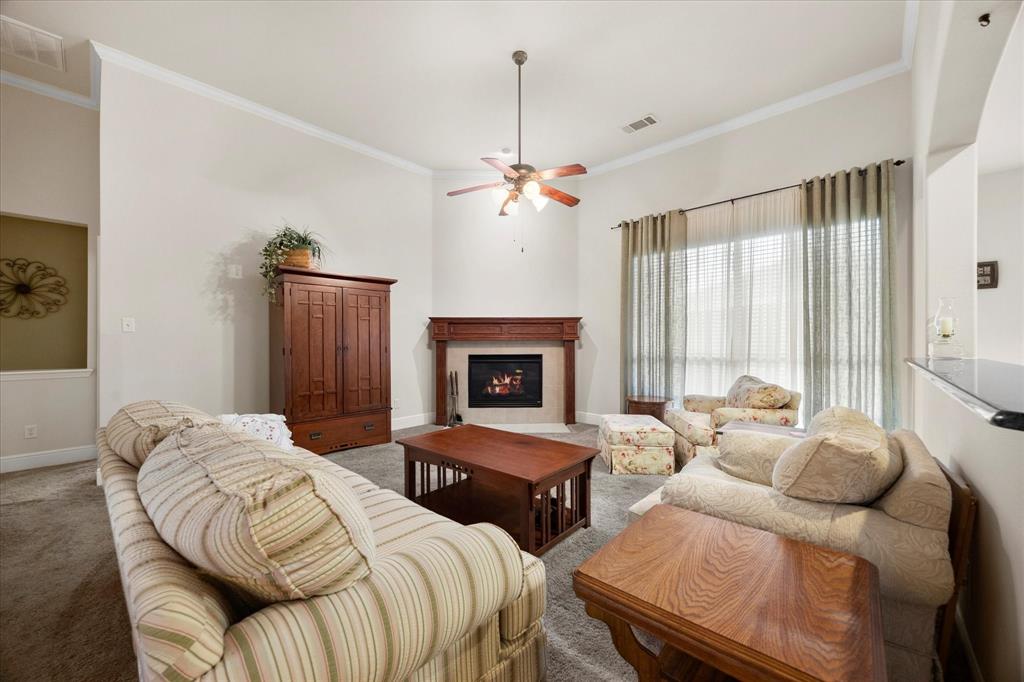 Sachse, Texas, 75048, United States, 4 Bedrooms Bedrooms, ,2 BathroomsBathrooms,Residential,For Sale,1950644