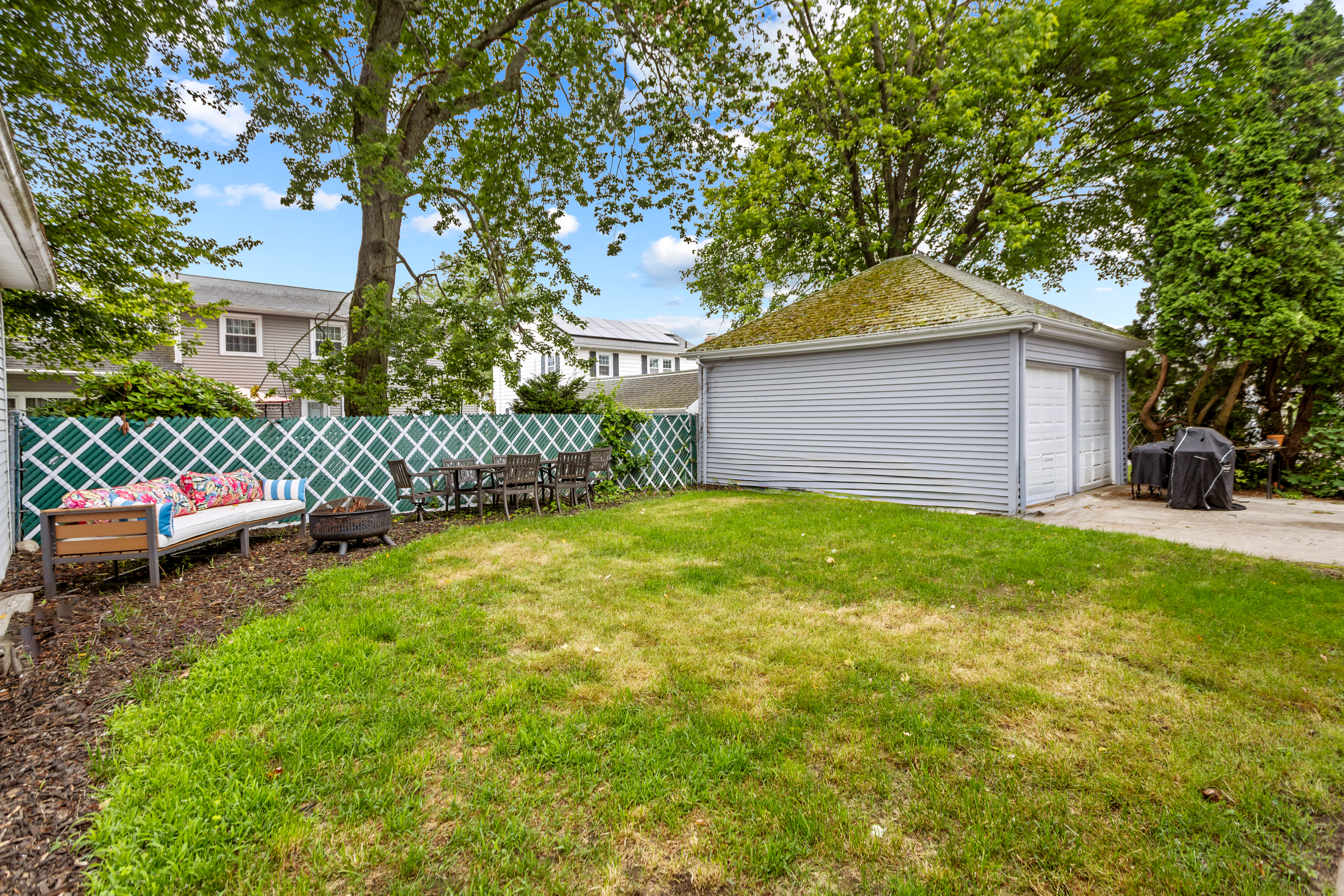  647-649 Pleasant Valley Parkway, Providence, RI, 02908 - 物件實景