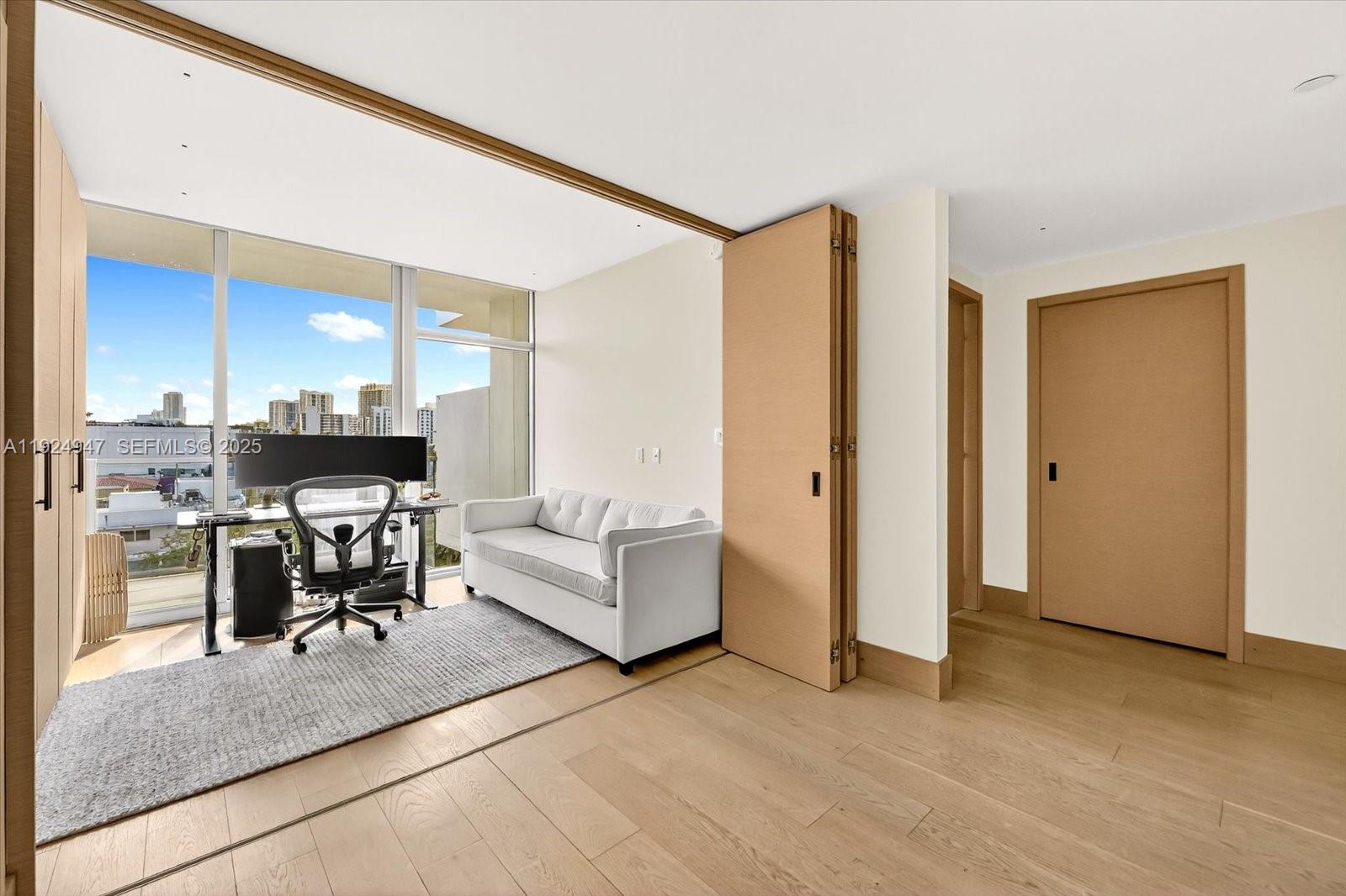 Miami Beach, Florida, 33139, United States, 3 Bedrooms Bedrooms, ,4 BathroomsBathrooms,Residential,For Sale,2003105